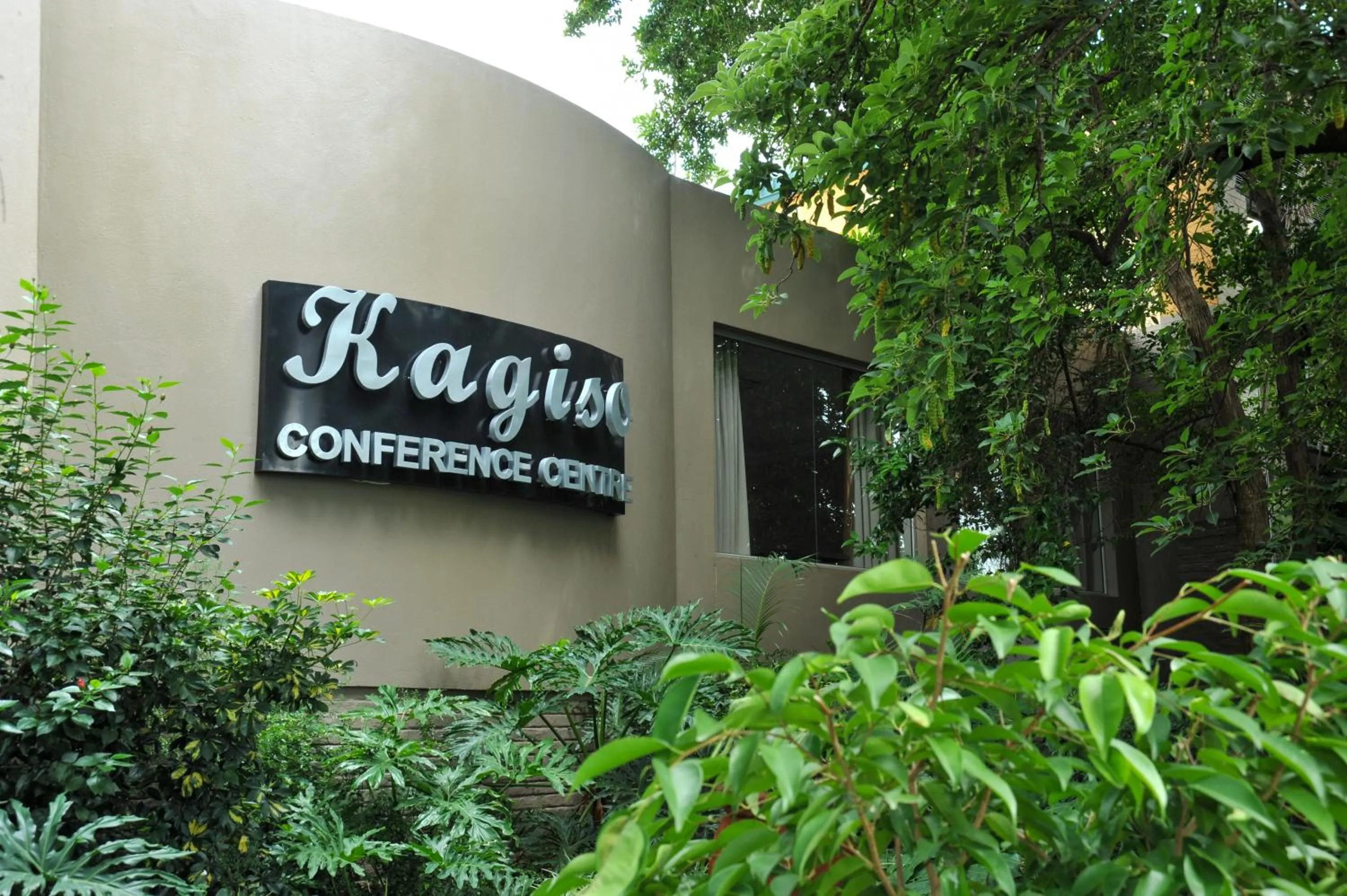 Safari Hotel & Convention Centre