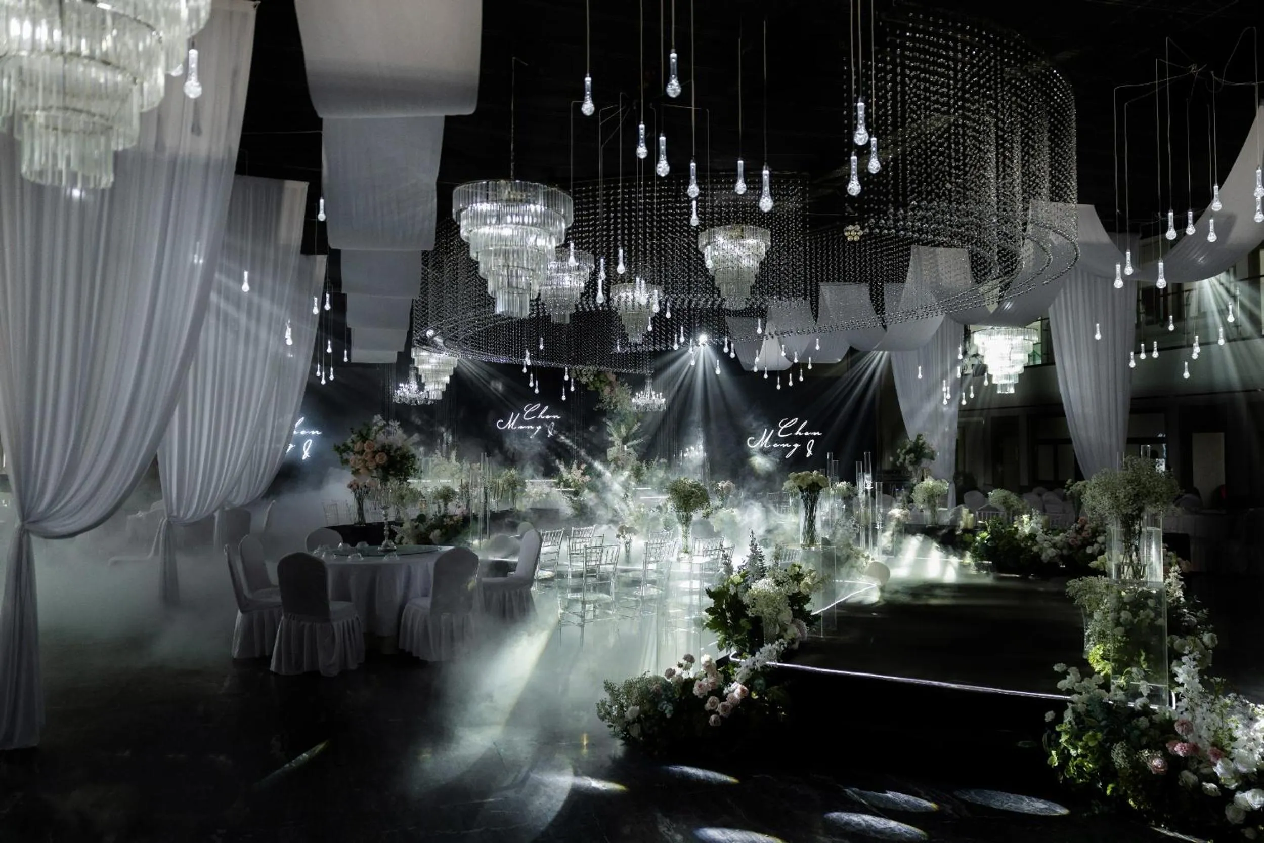 wedding in Crowne Plaza Zhengzhou by IHG