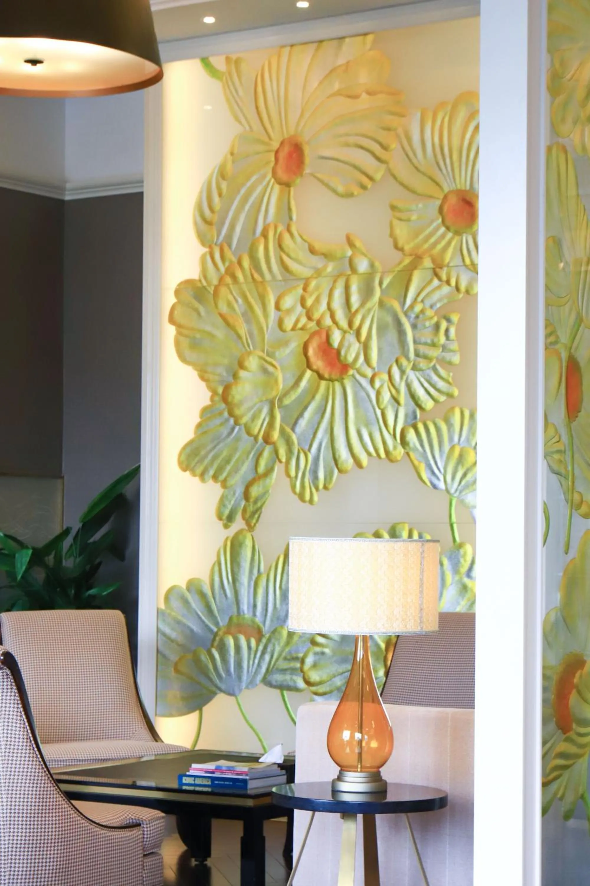 Restaurant/places to eat in Crowne Plaza Zhengzhou by IHG