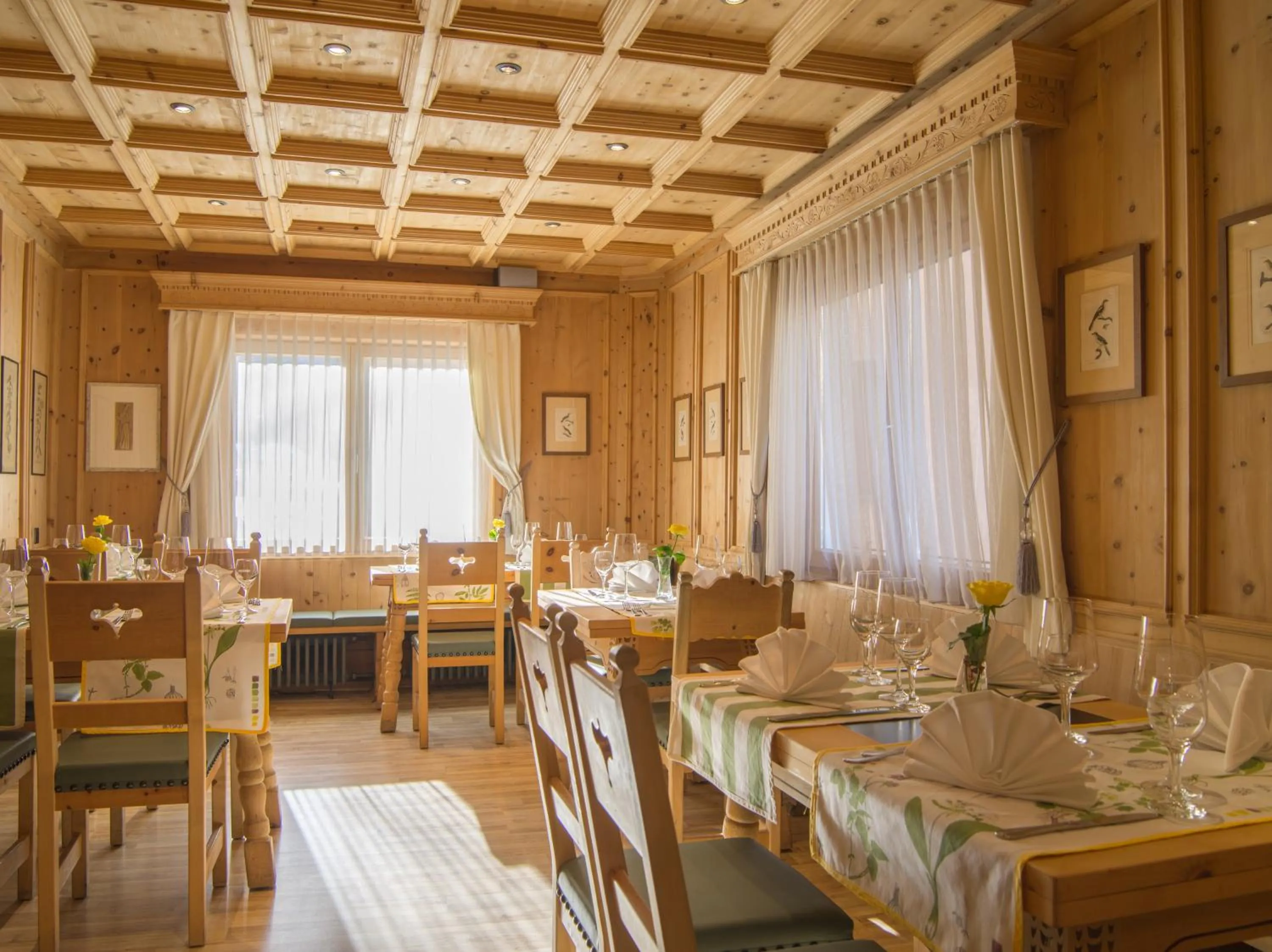 Restaurant/places to eat in Hotel Alpina