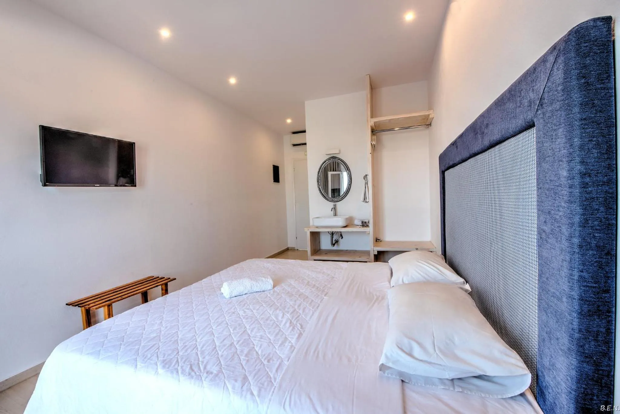 Bedroom, Bed in Anamar Santorini