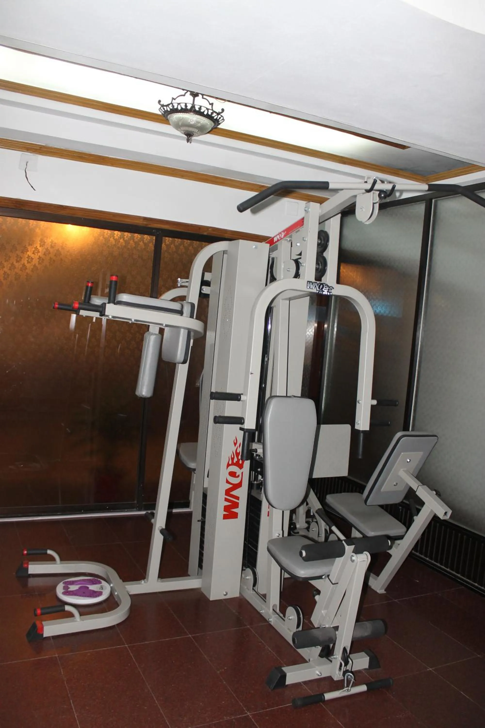 Hotel De Meridian Ltd