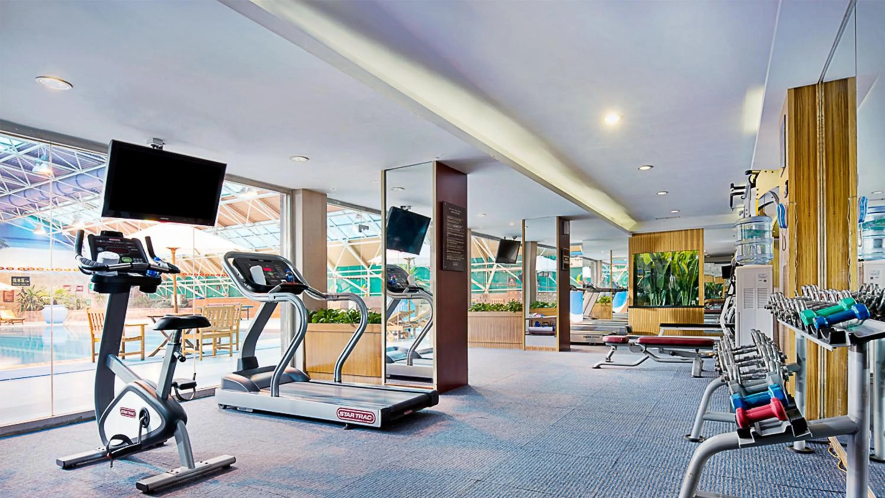 Fitness centre/facilities in Holiday Inn Zhengzhou Zhongzhou by IHG