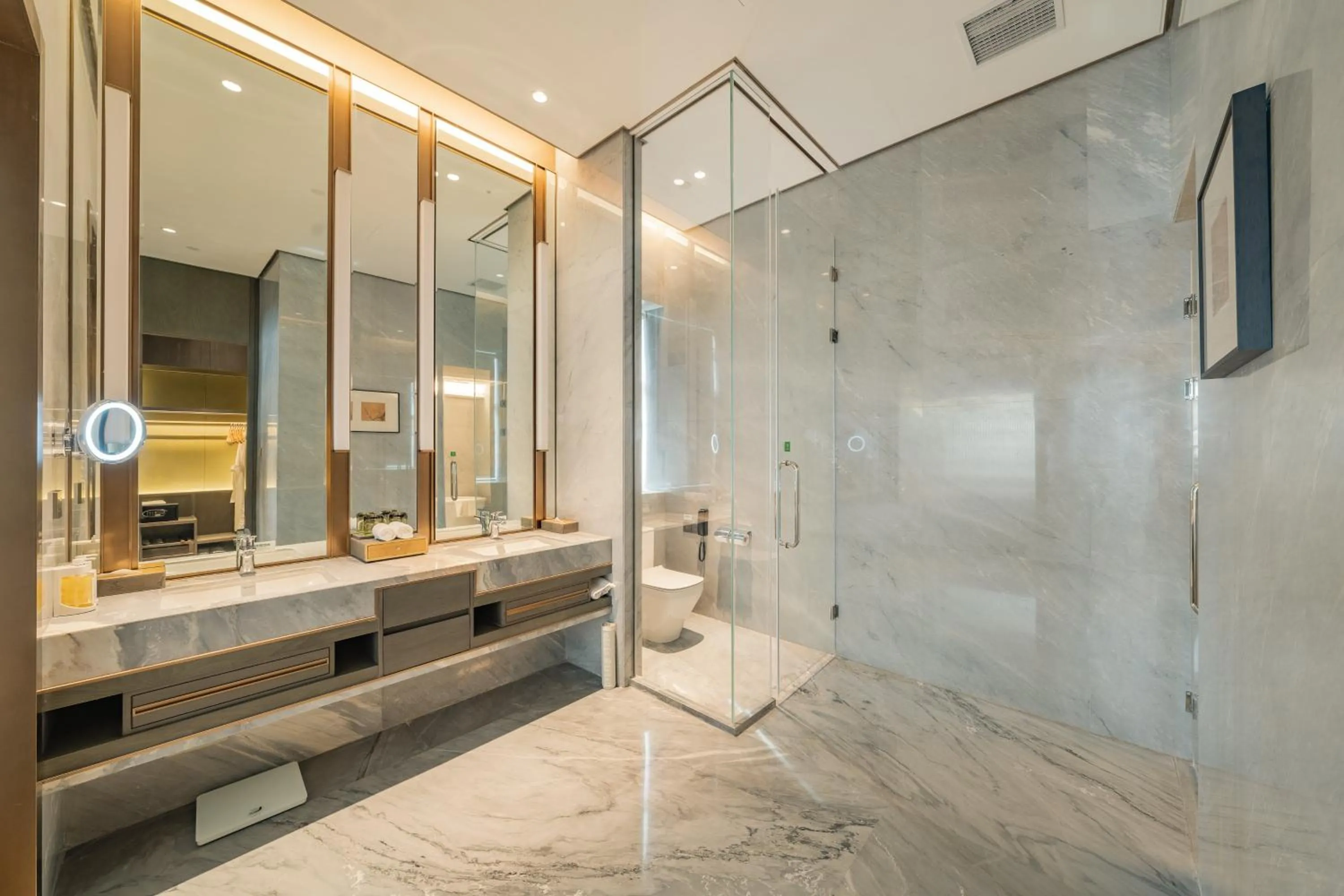 Bathroom in Holiday Inn Zhengzhou Zhongzhou by IHG