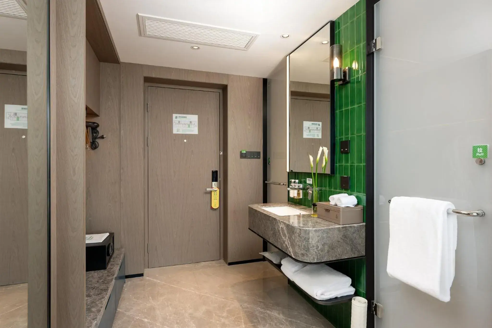 Superior Double Room in Holiday Inn Zhengzhou Zhongzhou by IHG Superior Double Room in Holiday Inn Zhengzhou Zhongzhou by IHG