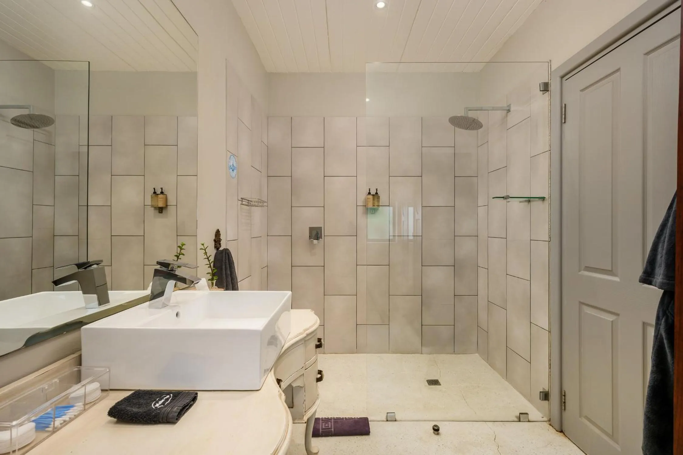 Inverell Station by The Oyster Collection