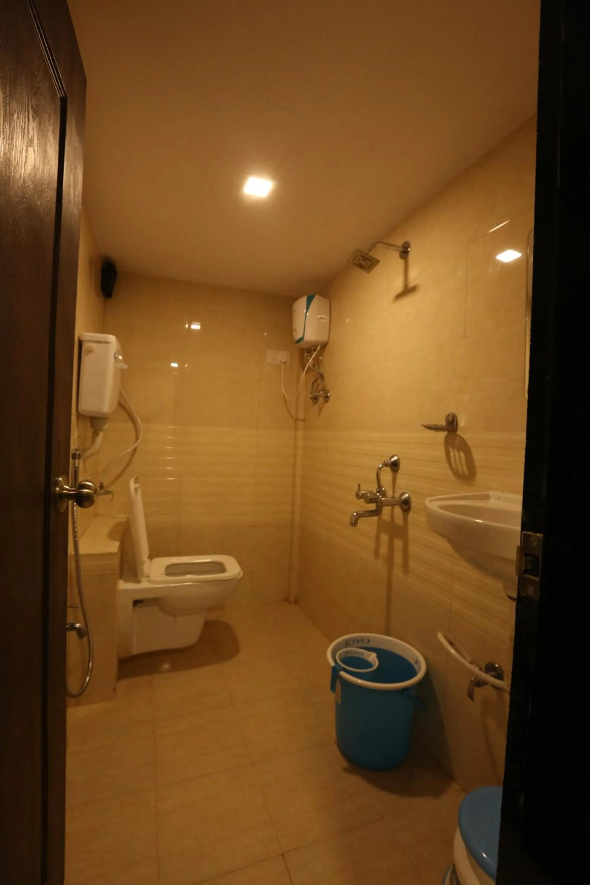 Bathroom in Hotel Happyland