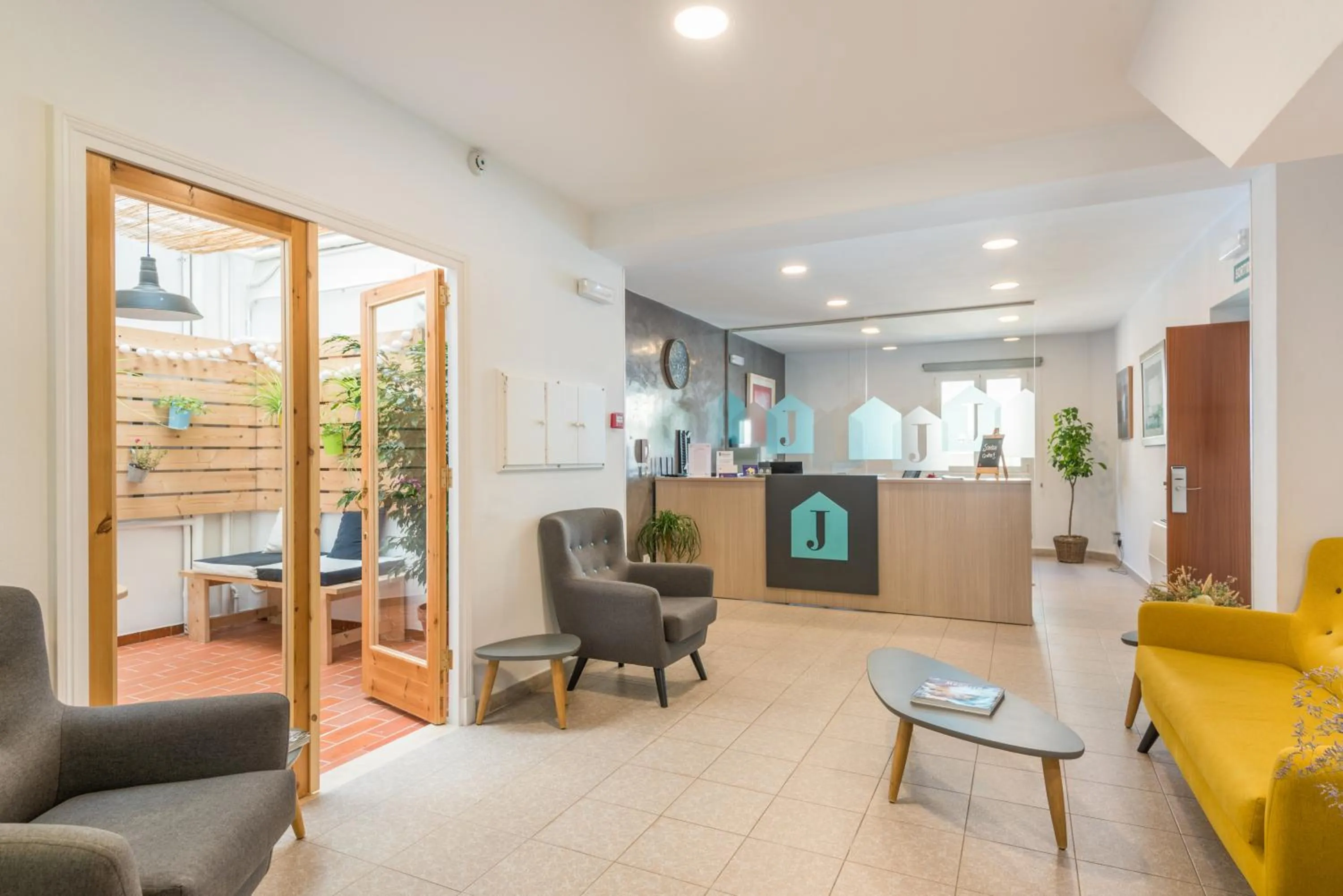 Lobby or reception in Hostal Jume - Urban Rooms