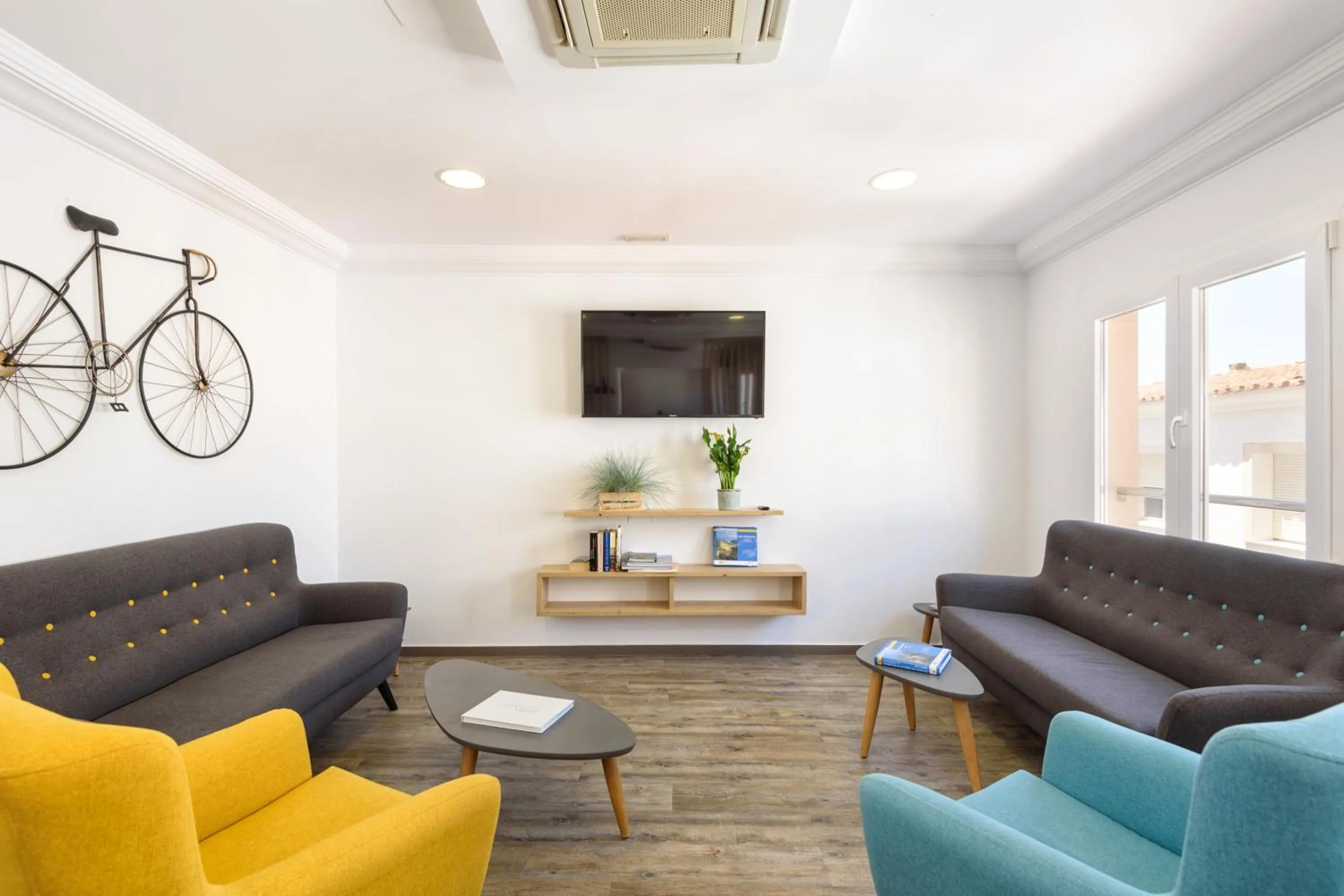 Lounge or bar in Hostal Jume - Urban Rooms