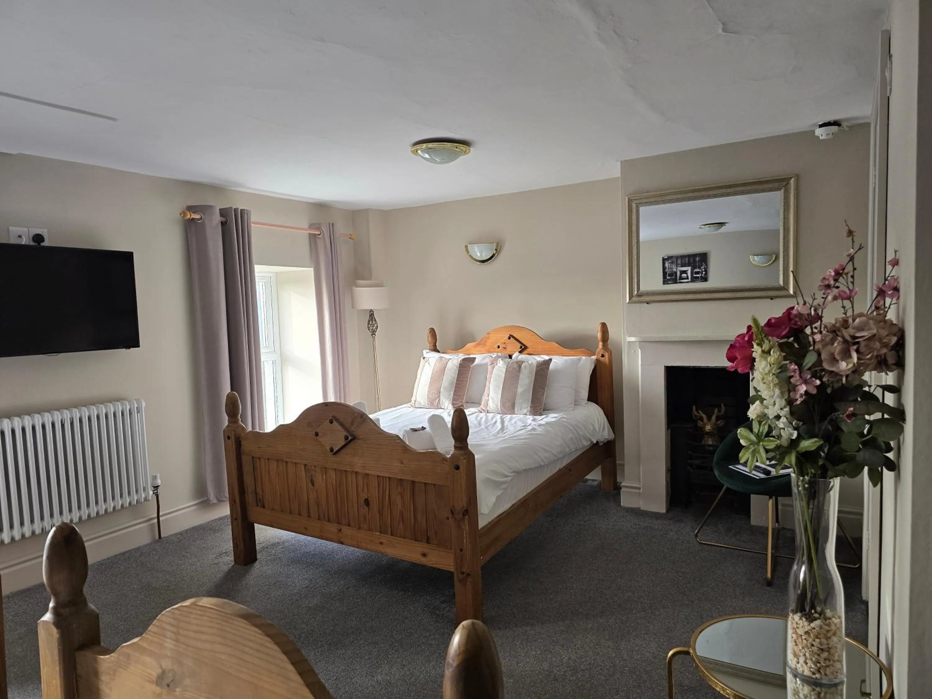 Bed in Littledean House Hotel