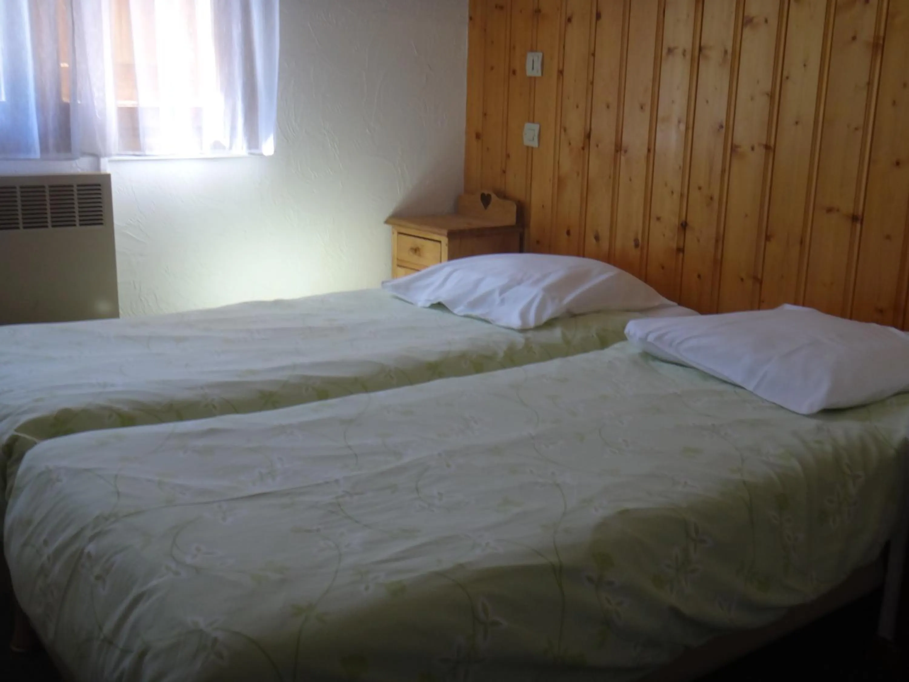 Bedroom, Bed in Chalet Gabriel
