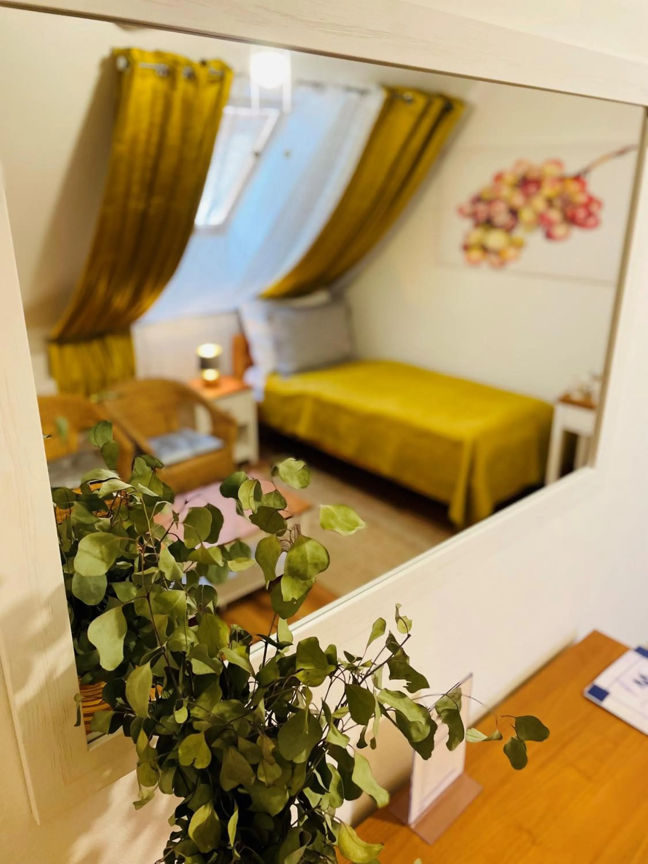 Bed in Hotel Marcincak***