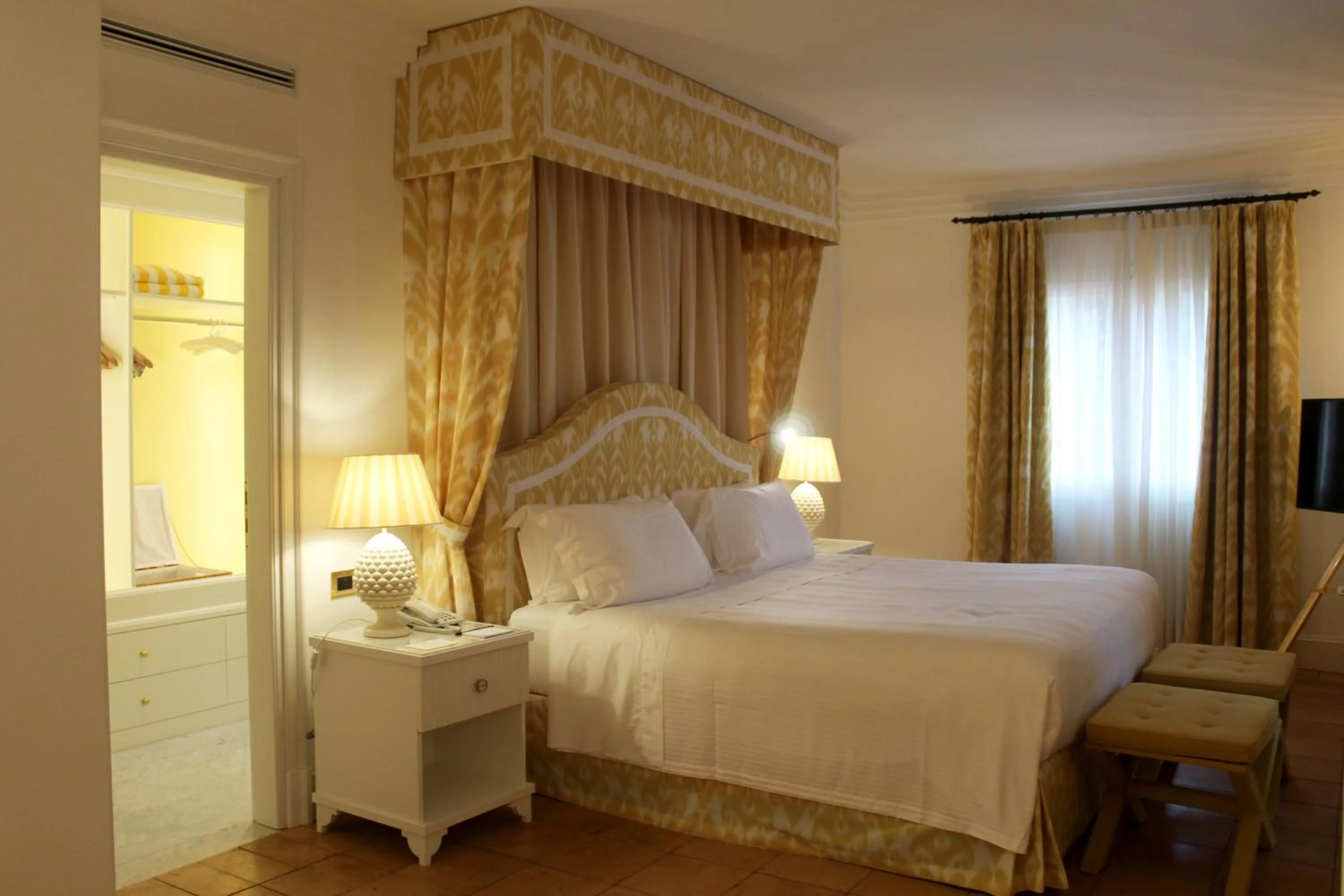 Bed in Il Pellicano
