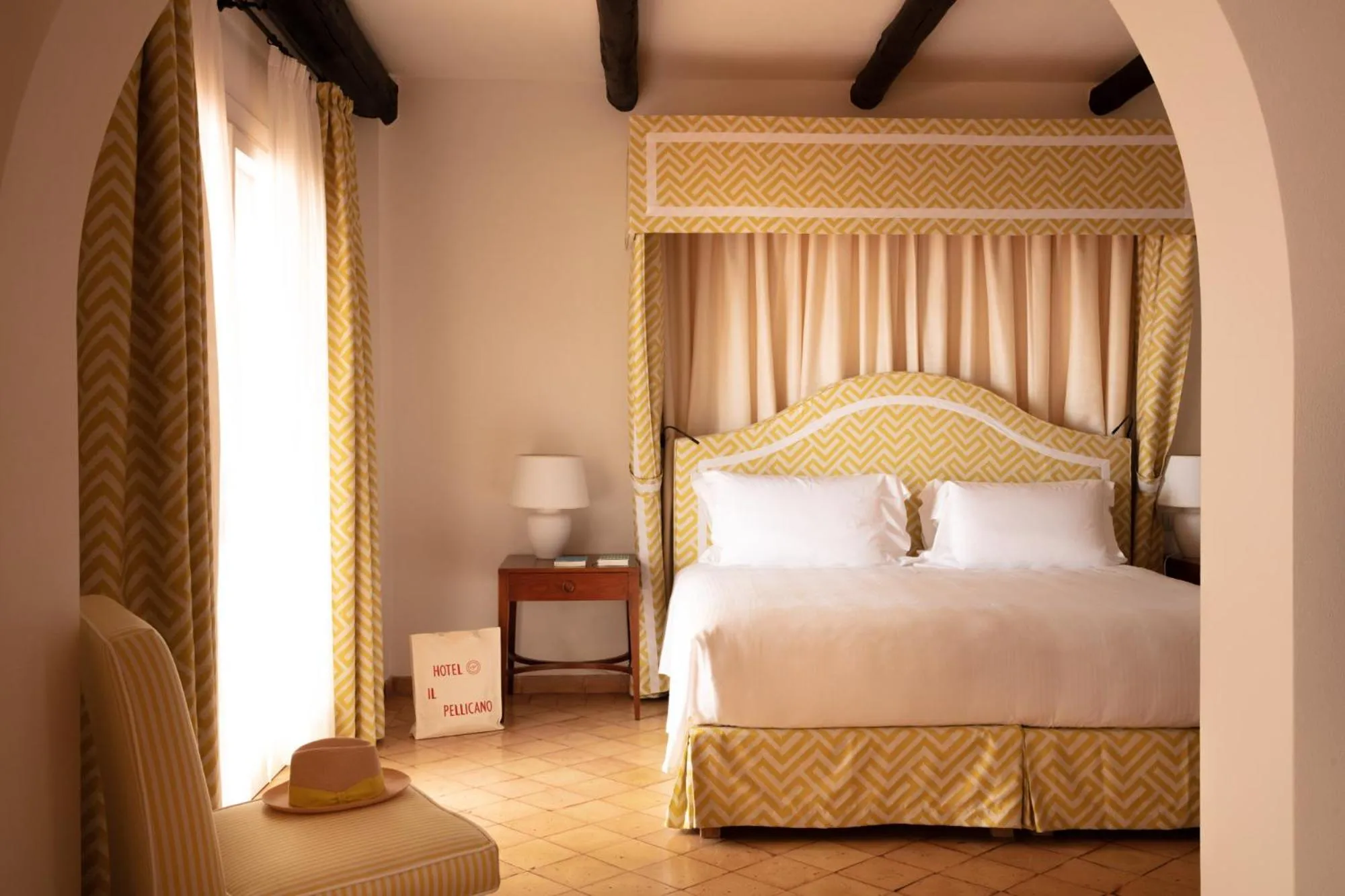 Bedroom, Bed in Il Pellicano