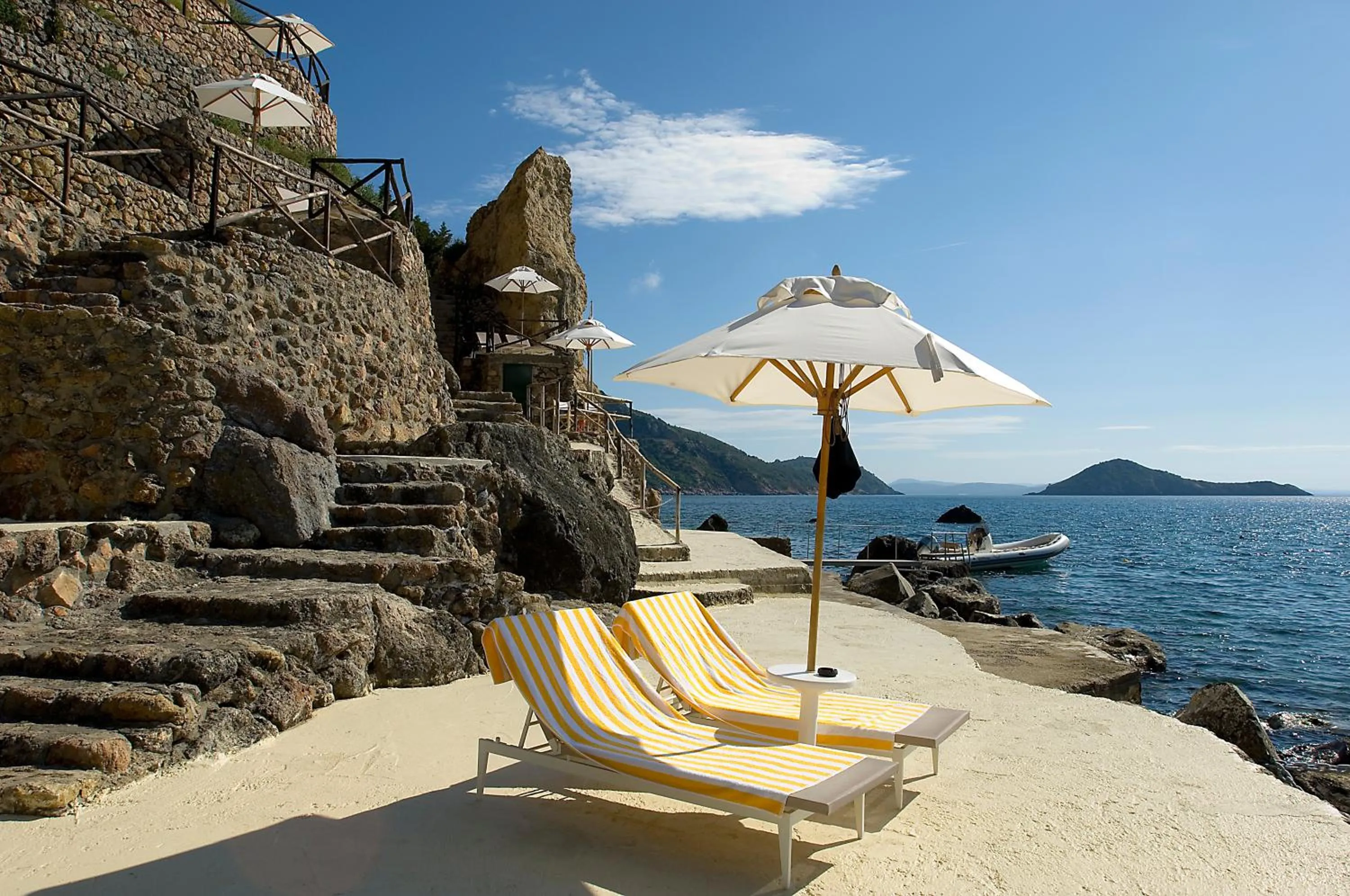 Beach in Il Pellicano