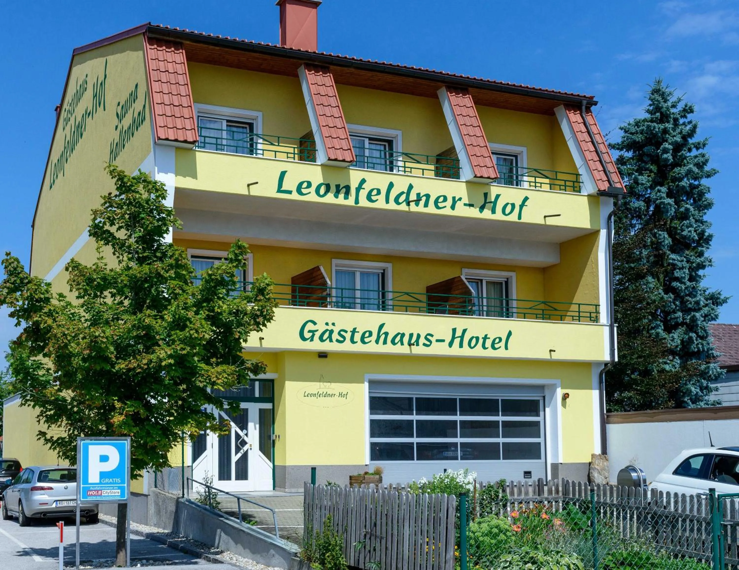 Double Room with Balcony - single occupancy - Annex in Leonfeldner-Hof
