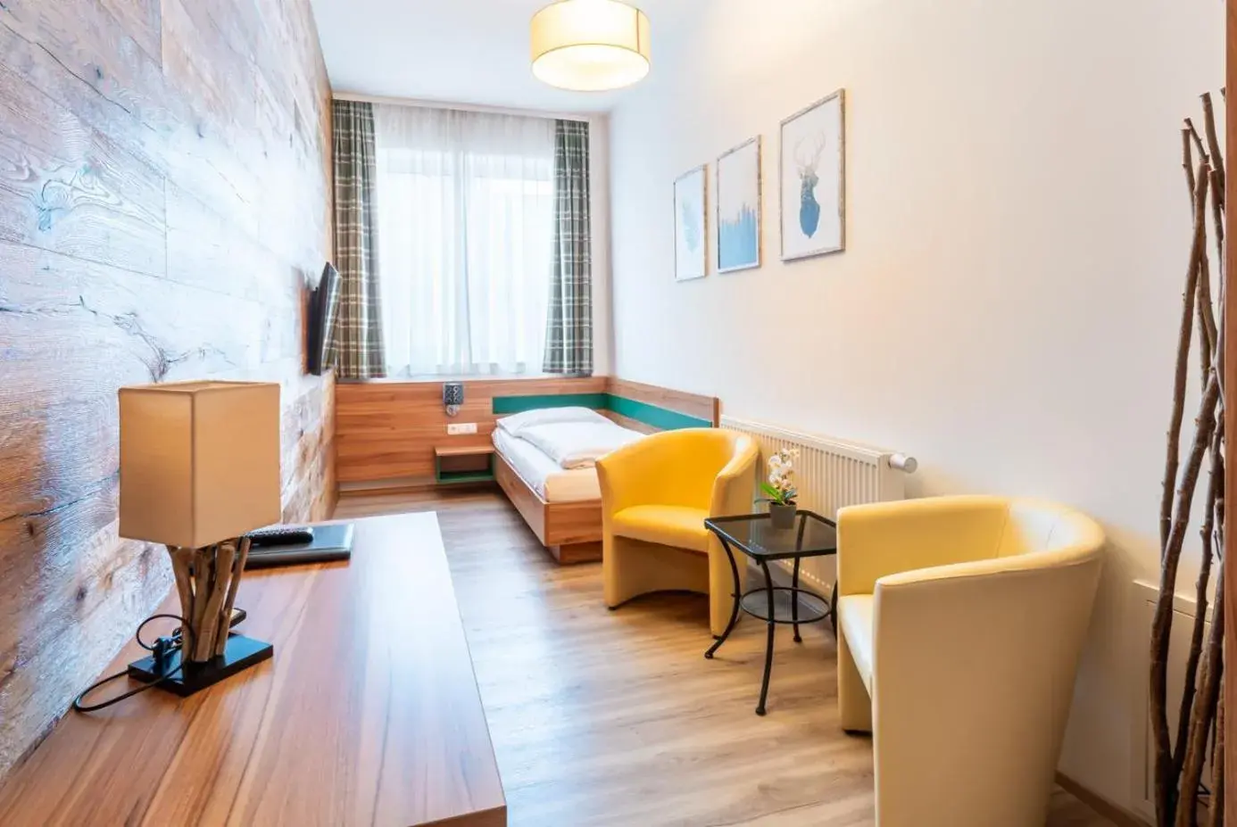 Single Room - single occupancy - Main Building in Leonfeldner-Hof Single Room - single occupancy - Main Building in Leonfeldner-Hof