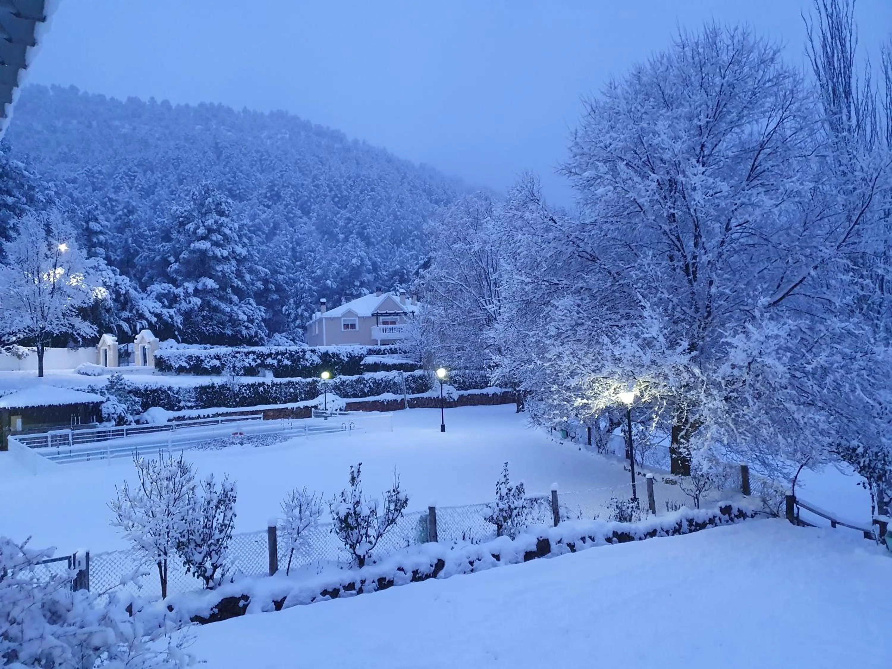 Winter in Hospedium Hotel Val de Pinares