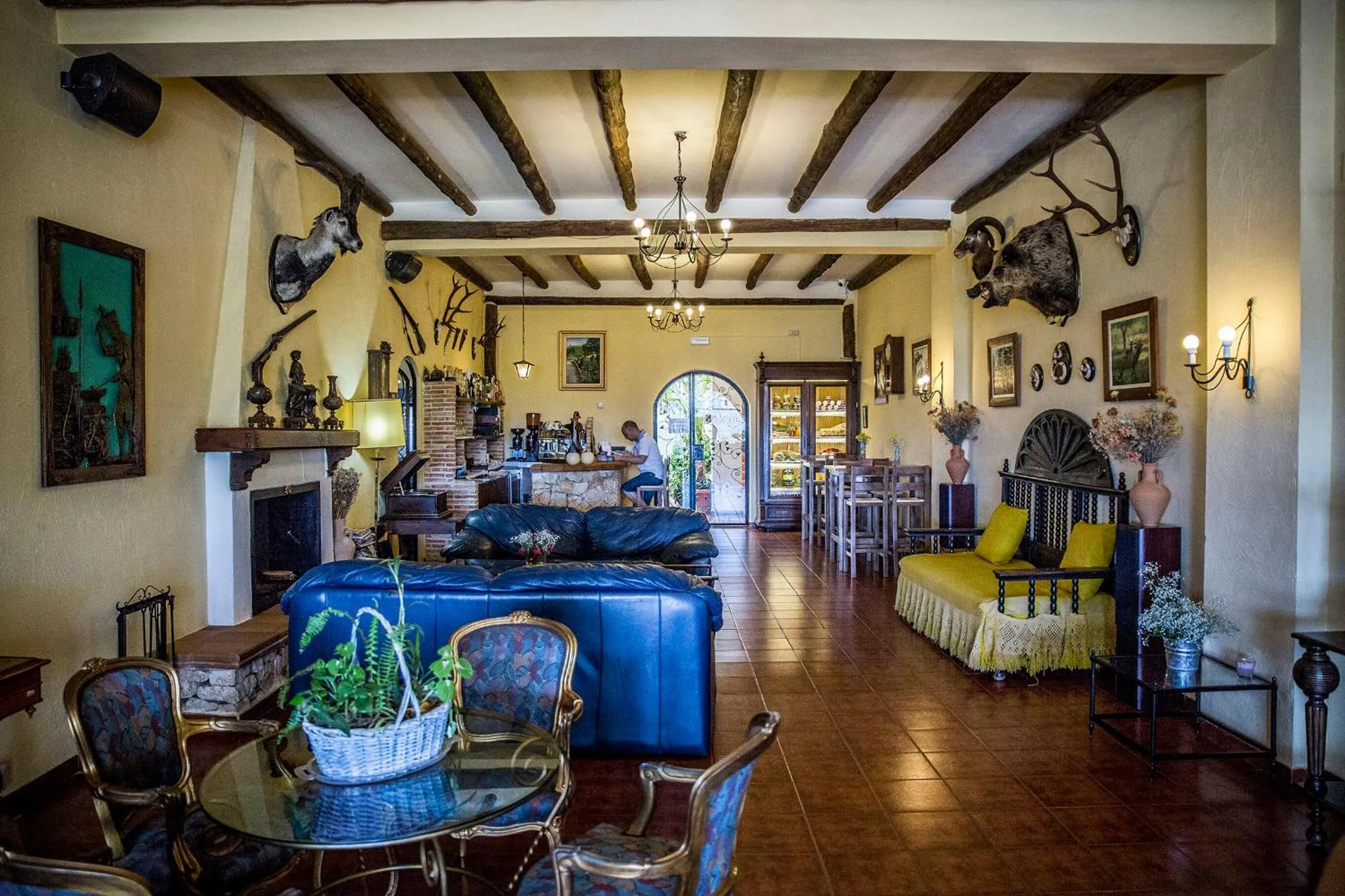 Lounge or bar in Hospedium Hotel Val de Pinares