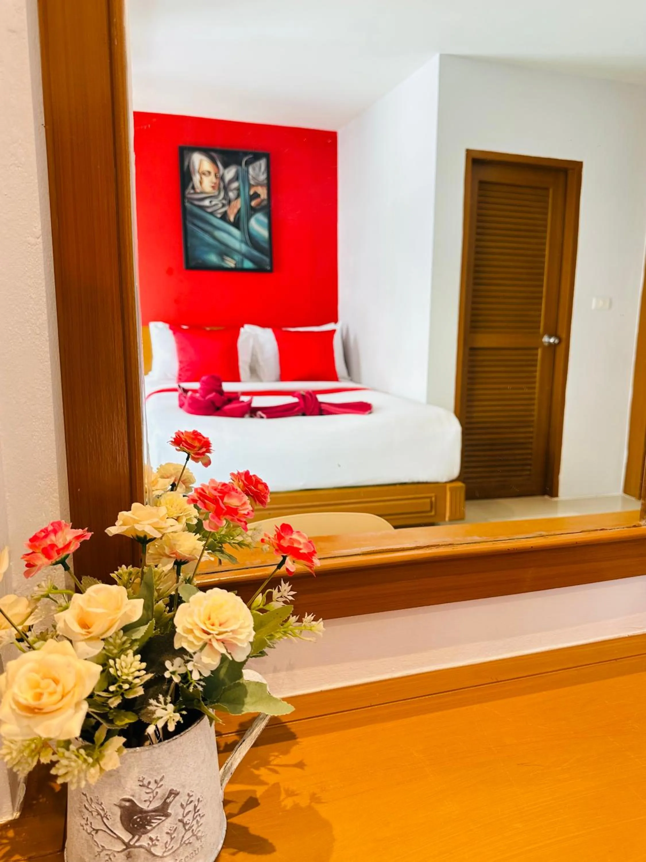 Living room in PJ Patong Resortel