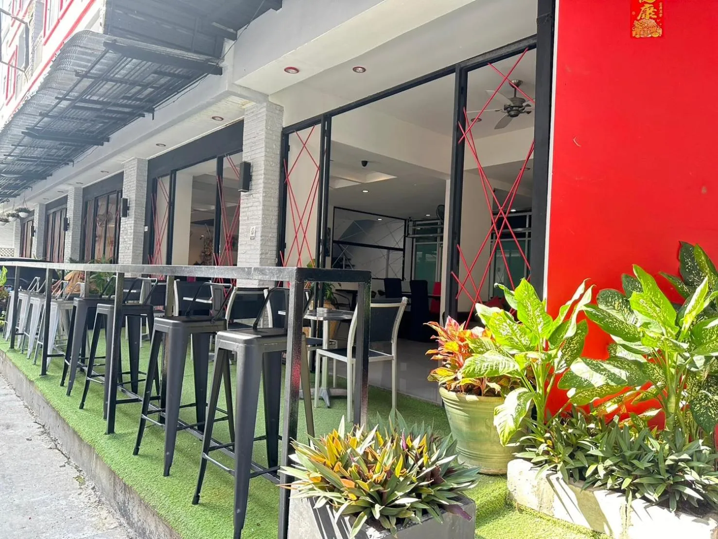 Property building in PJ Patong Resortel