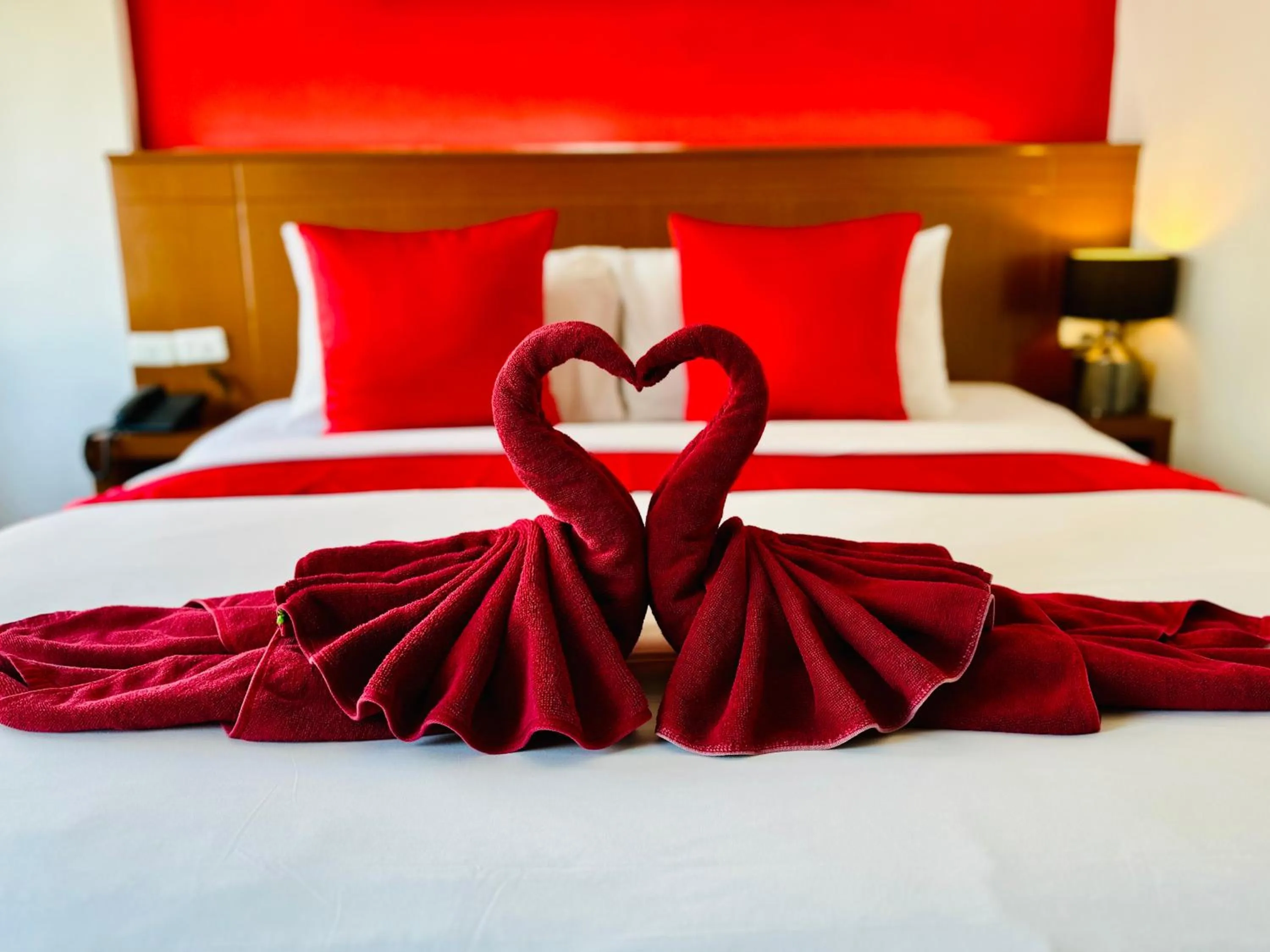 Bed in PJ Patong Resortel