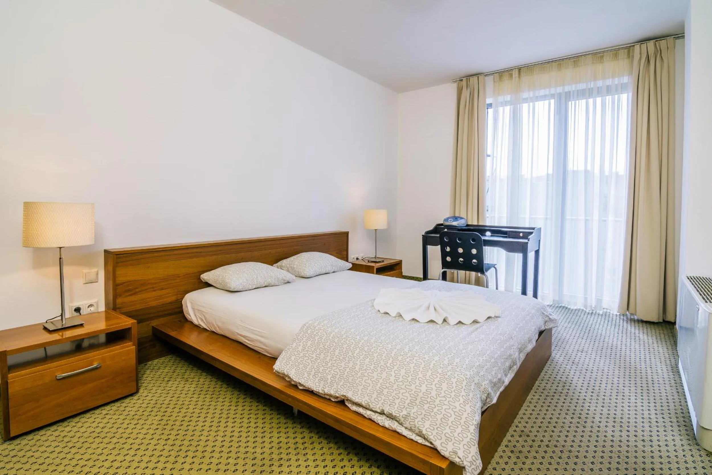 Bedroom, Bed in City Gardens Hotel & Wellness