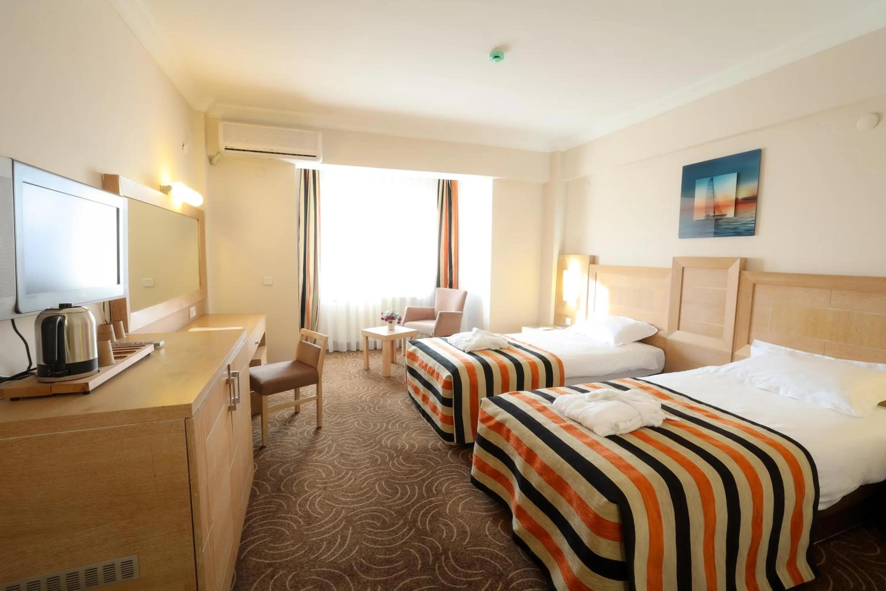 Photo of the whole room, Bed in Crystal Kaymakli Hotel & Spa