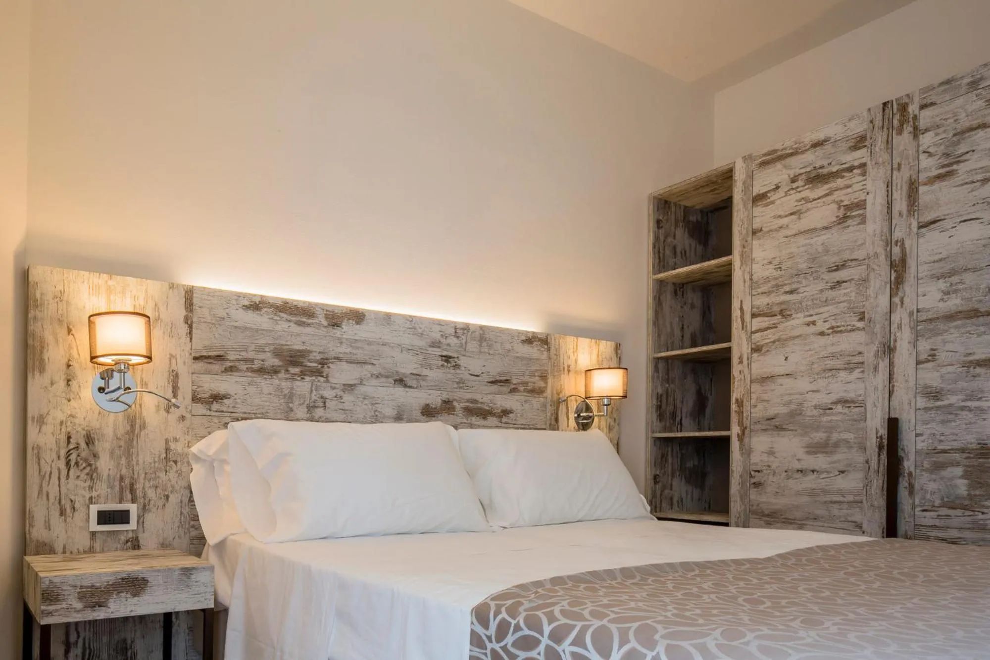 Bed in Hotel Ambassador