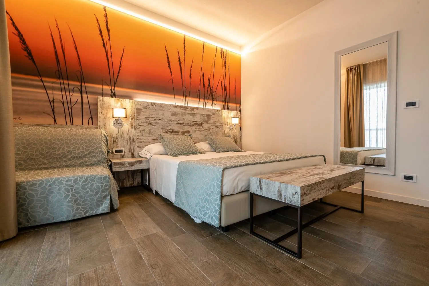 Photo of the whole room, Bed in Hotel Ambassador