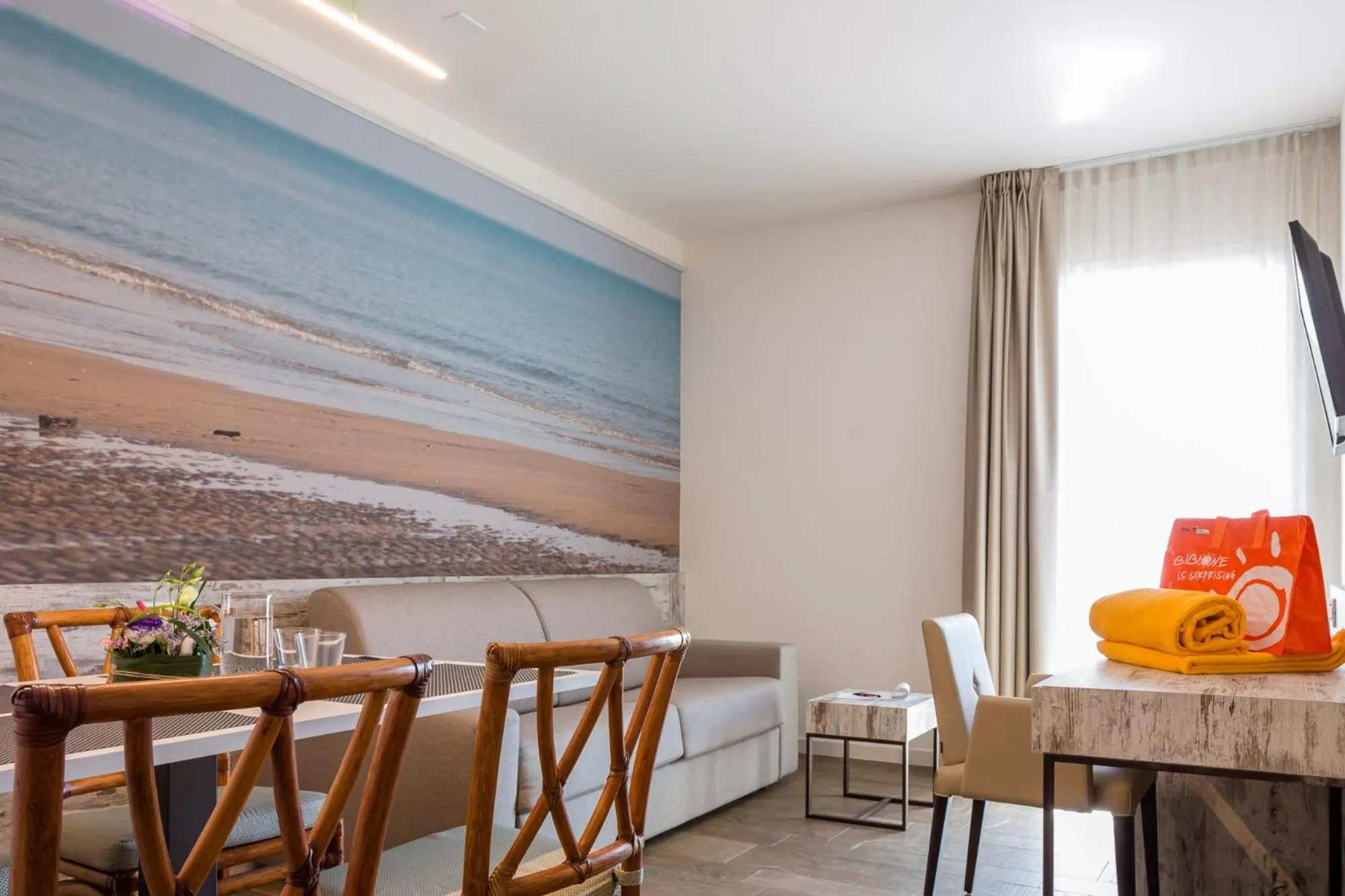 Dining area in Hotel Ambassador