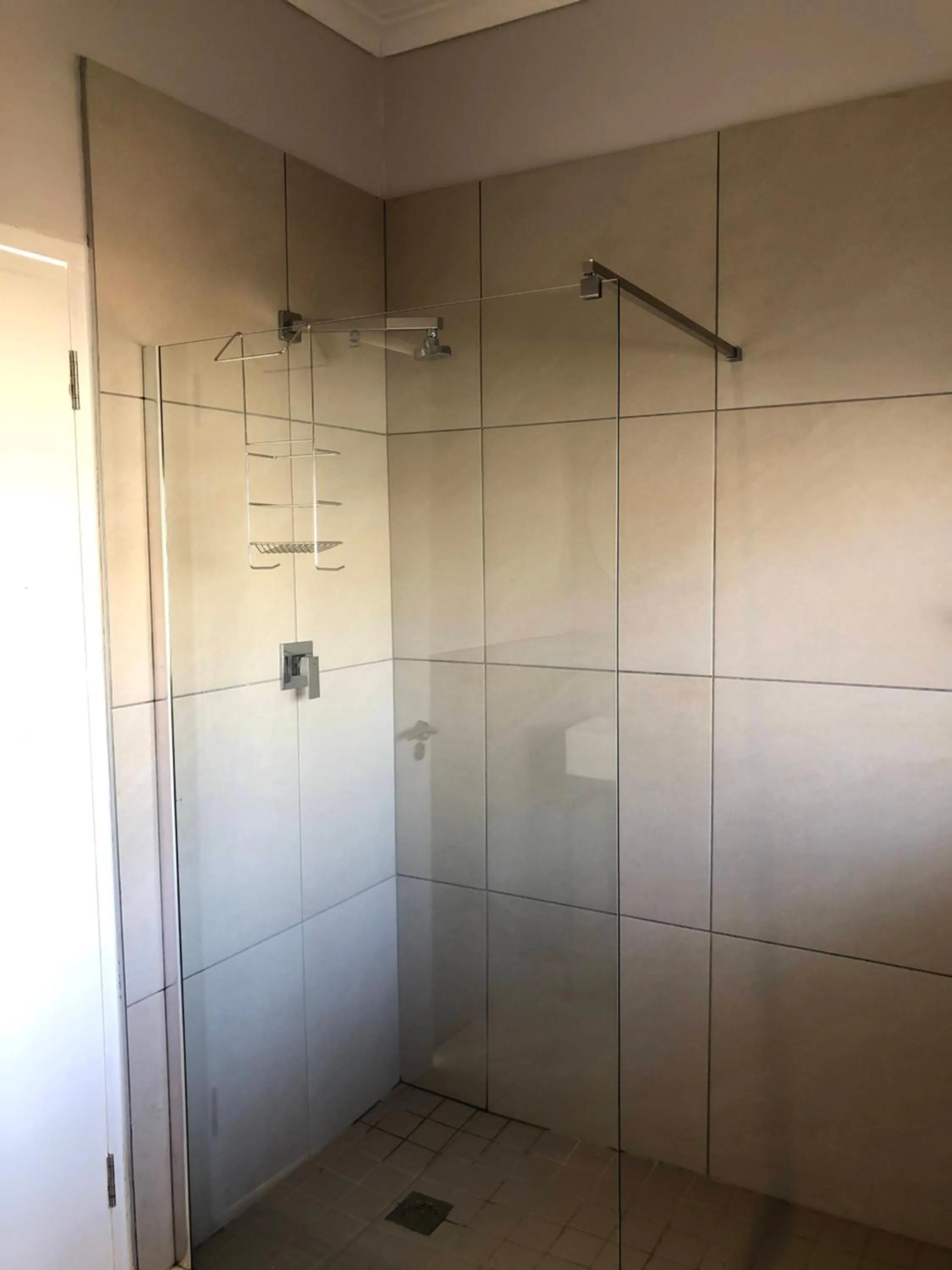 Bathroom in Umtali Country Inn