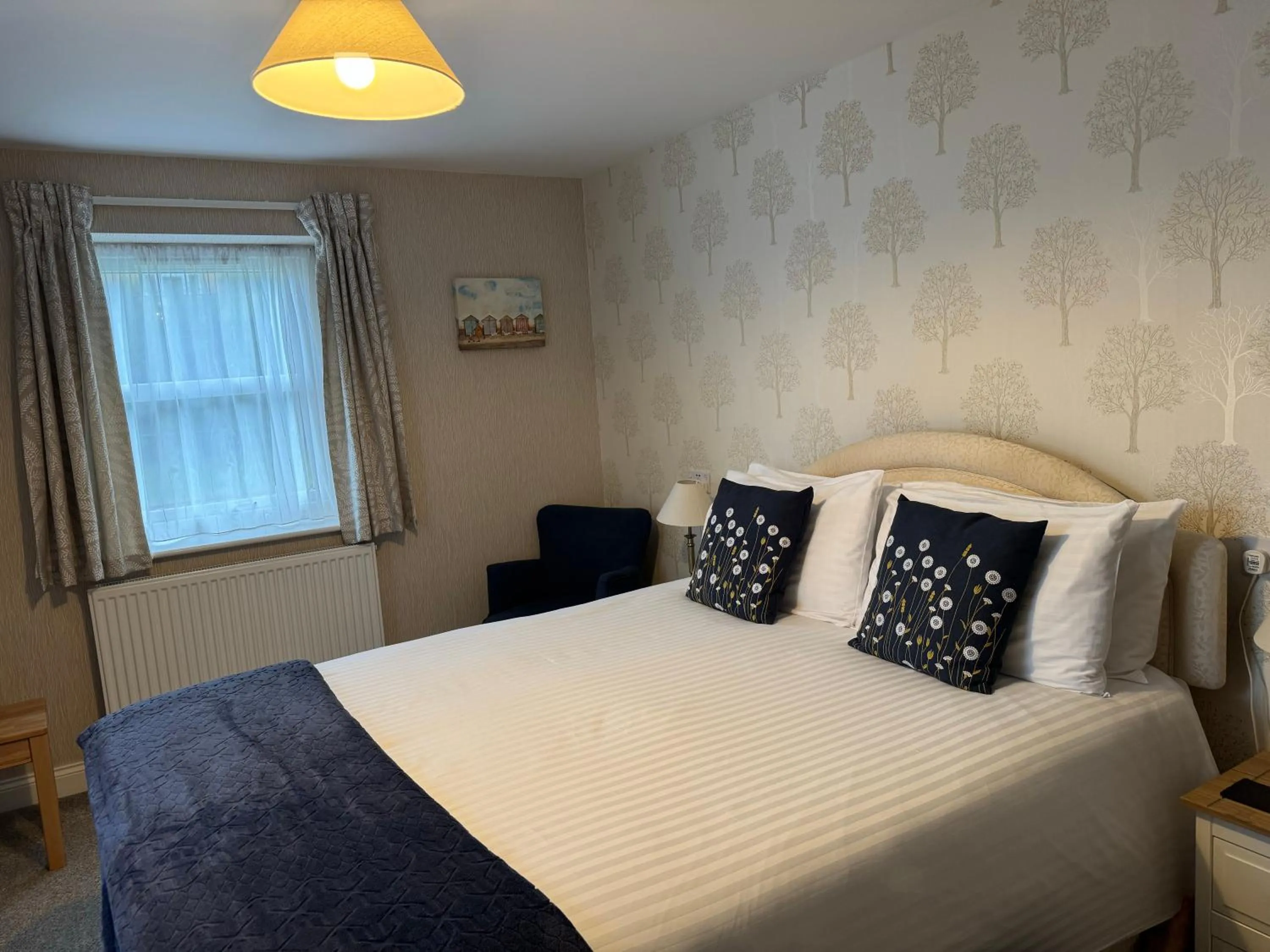 Bedroom, Bed in The Raincliffe Hotel