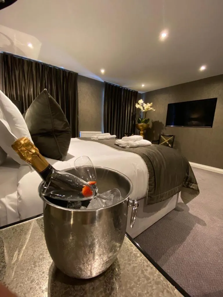 Bedroom, Bed in The Bold Hotel; BW Signature Collection