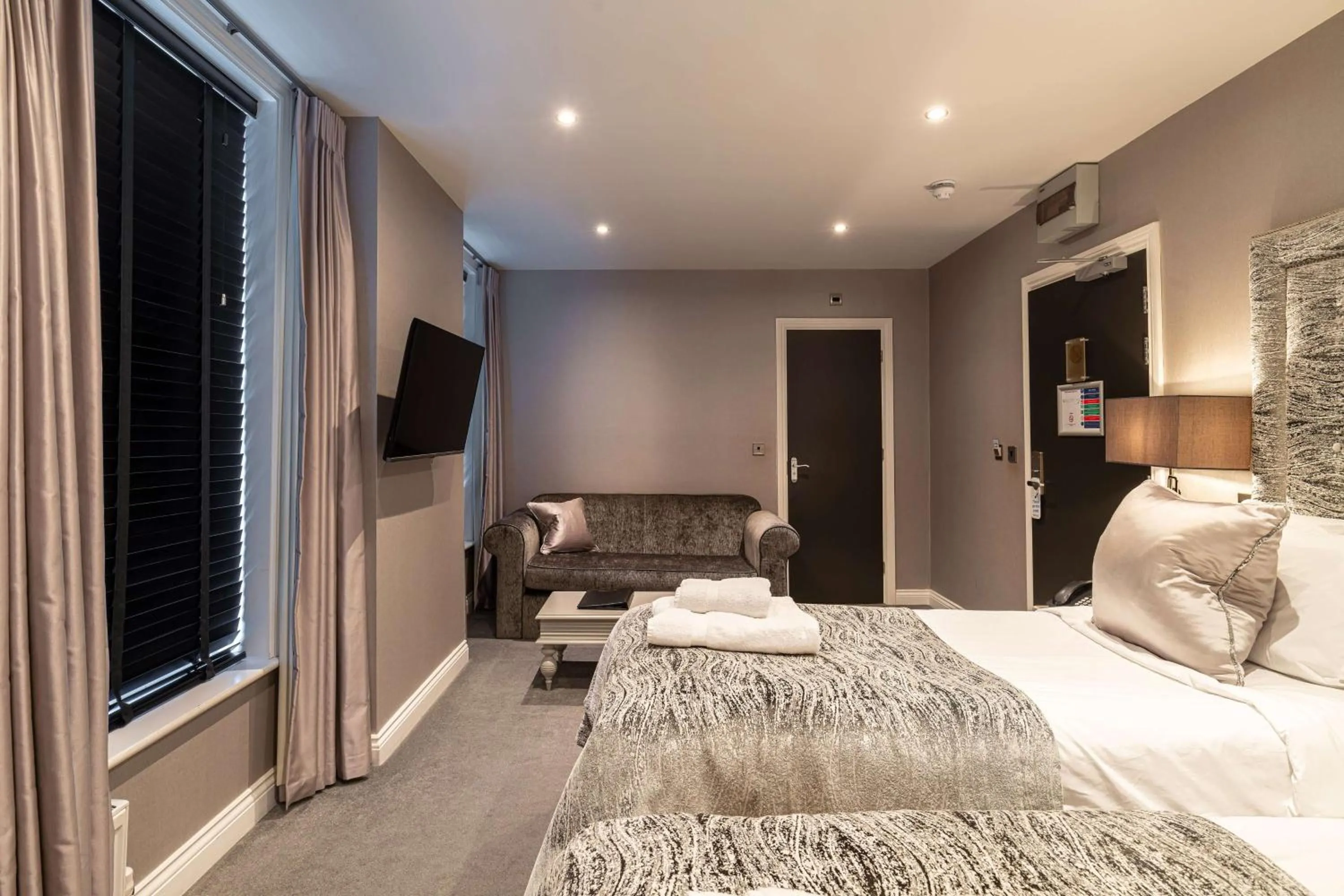 Bedroom, Bed in The Bold Hotel; BW Signature Collection