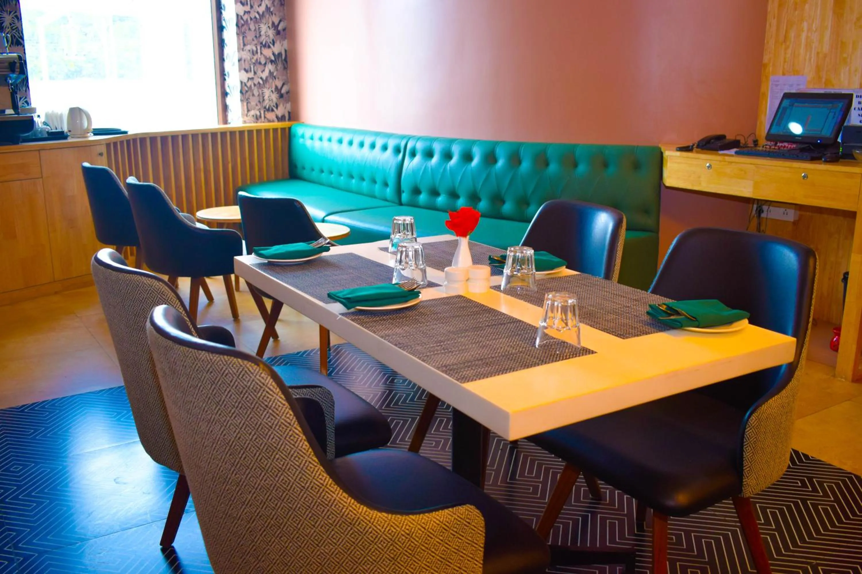 Restaurant/places to eat in Fortel