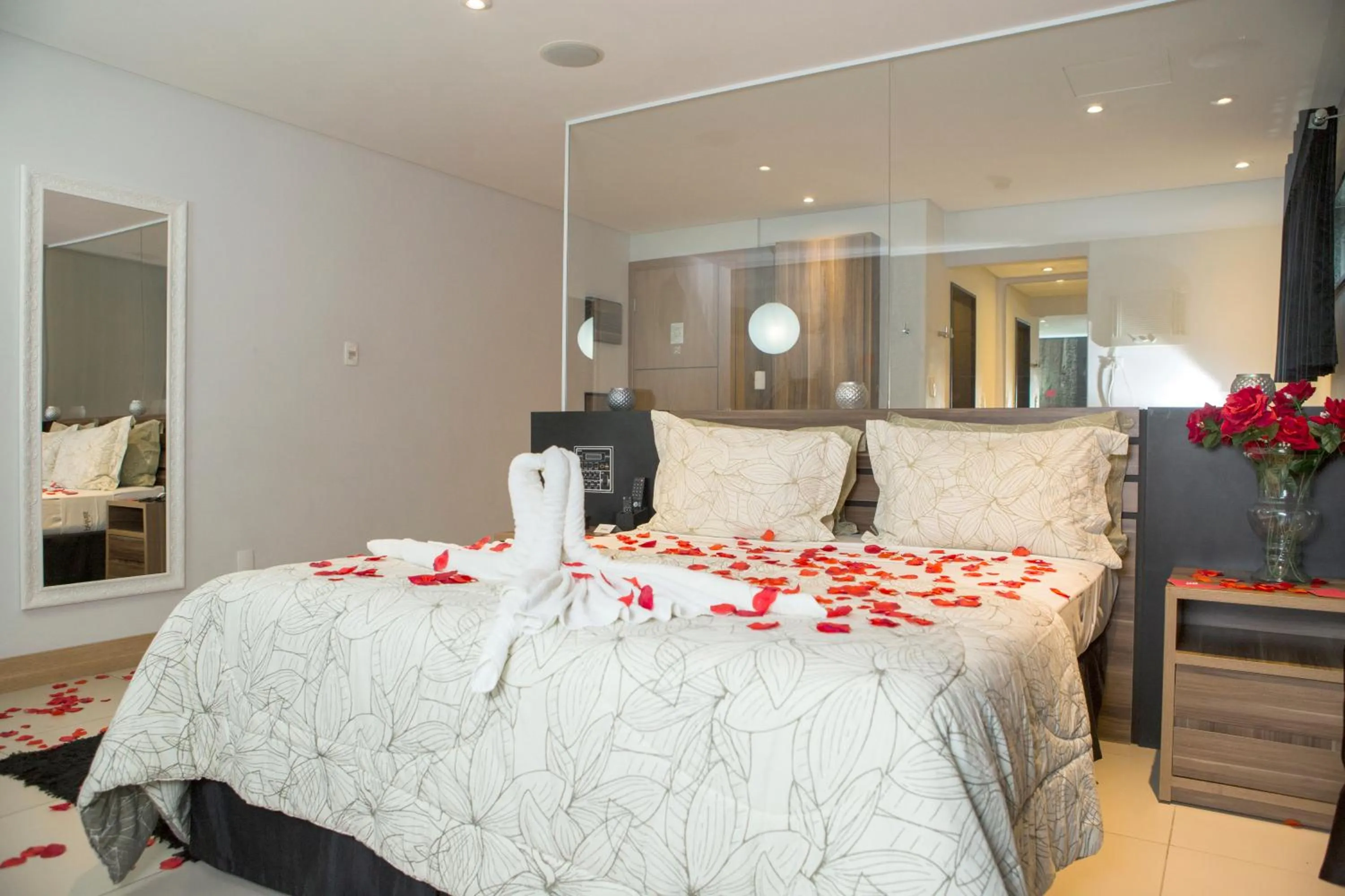 Photo of the whole room, Bed in Palais Hotel