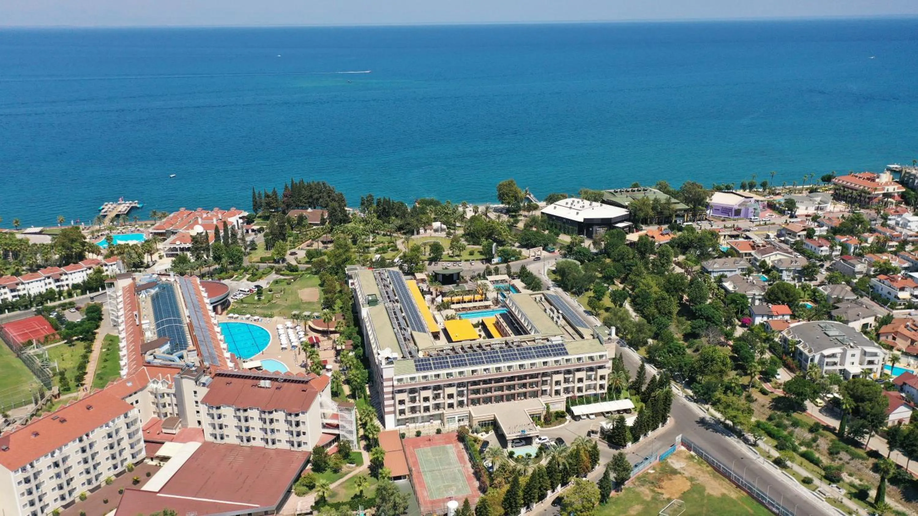 Property building in Crystal De Luxe Comfort Collection - All Inclusive