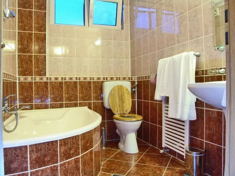 Bathroom in Hotel Oasis