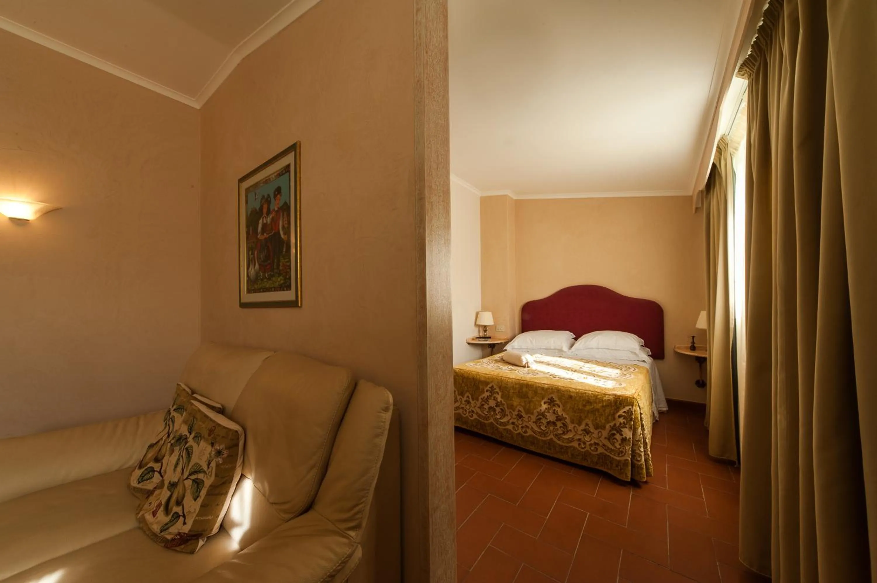 Photo of the whole room, Bed in Albergo La Primula