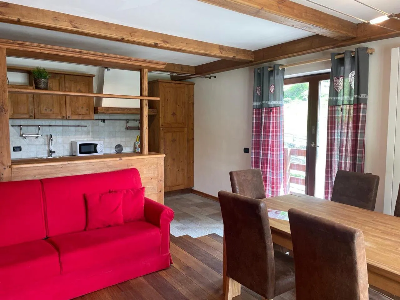 Kitchen or kitchenette in Residence Le Marmotte