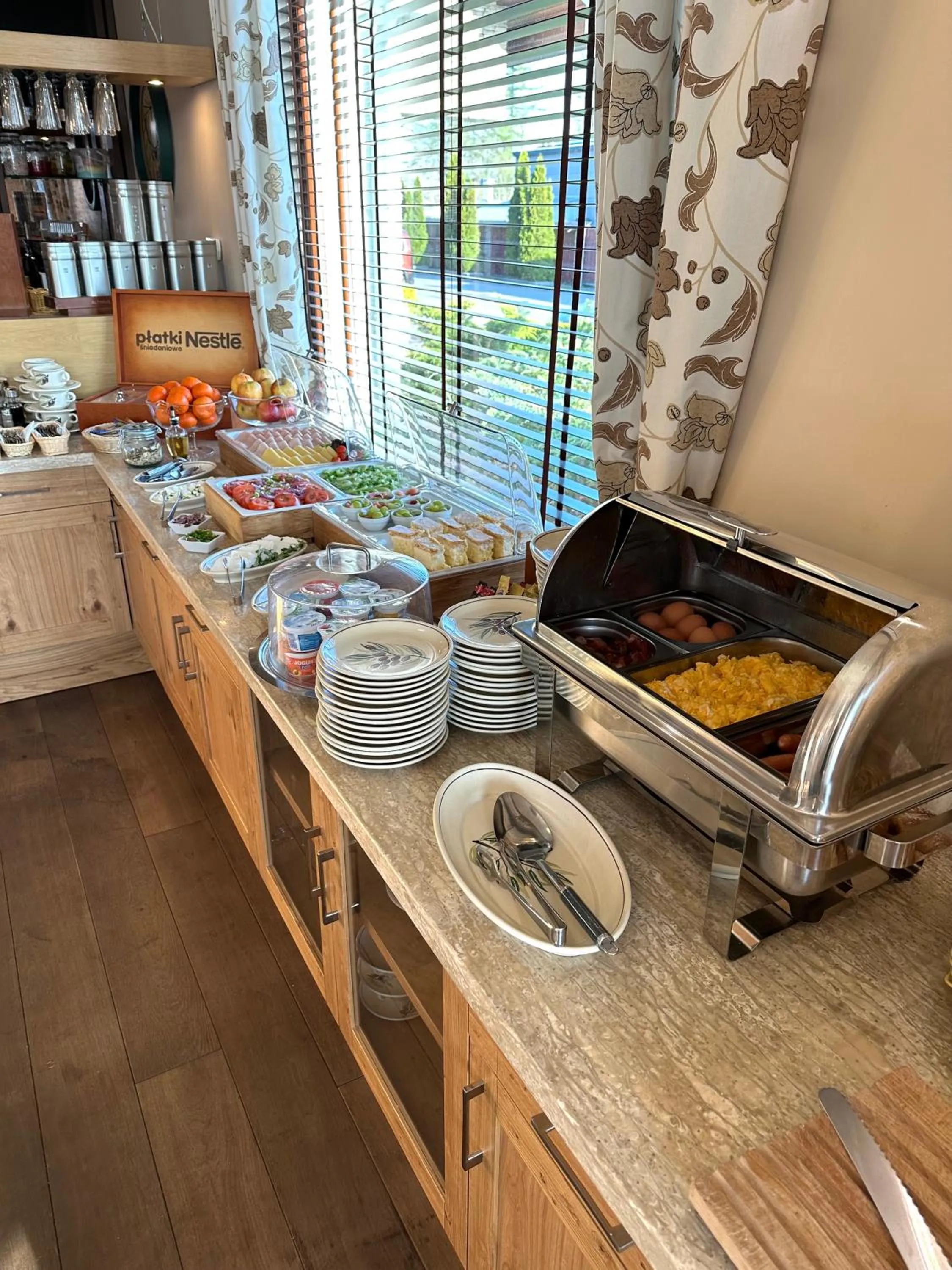 Restaurant/places to eat in Hotel Badura