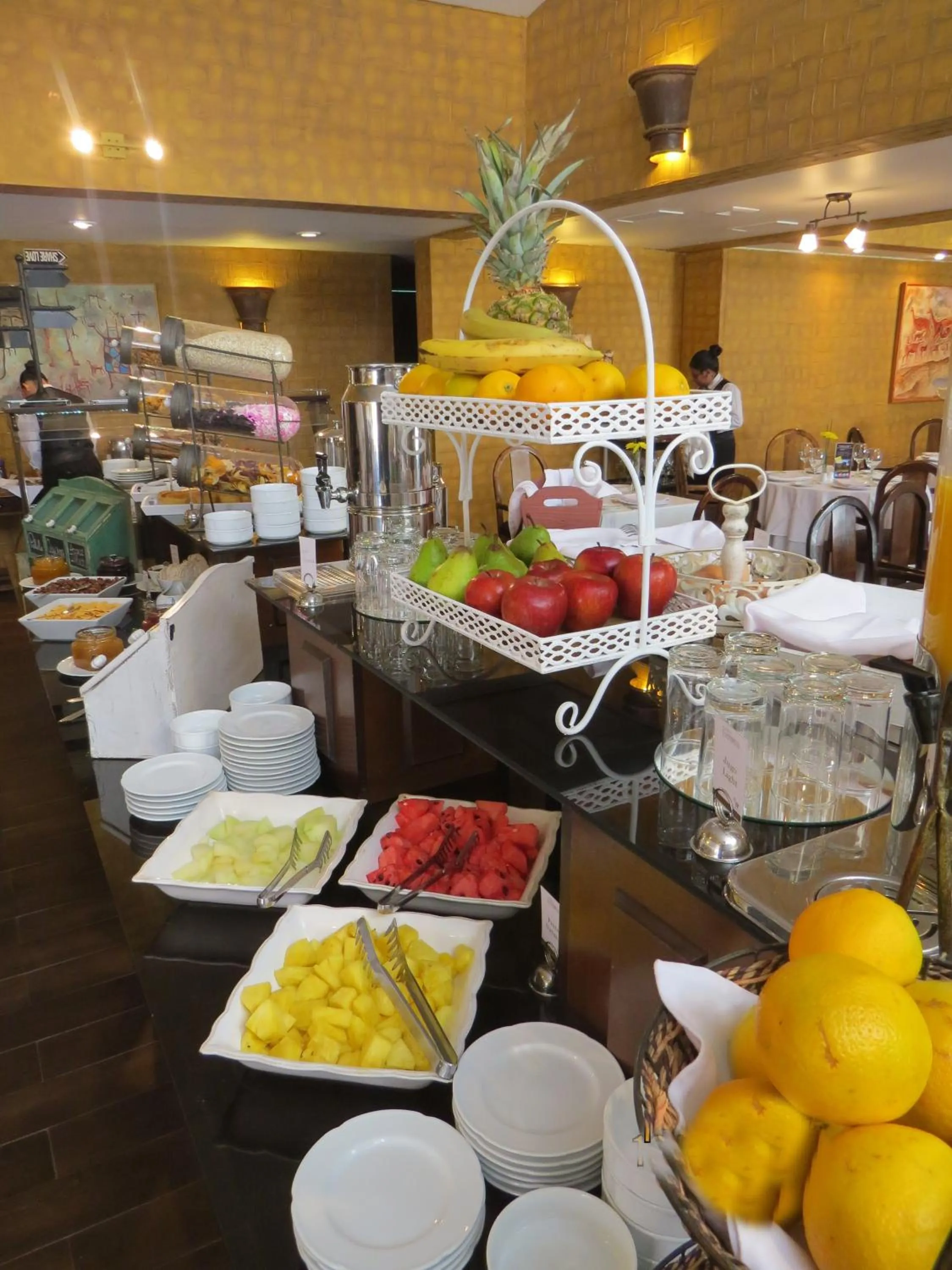 Restaurant/places to eat in Park Hotel Calama