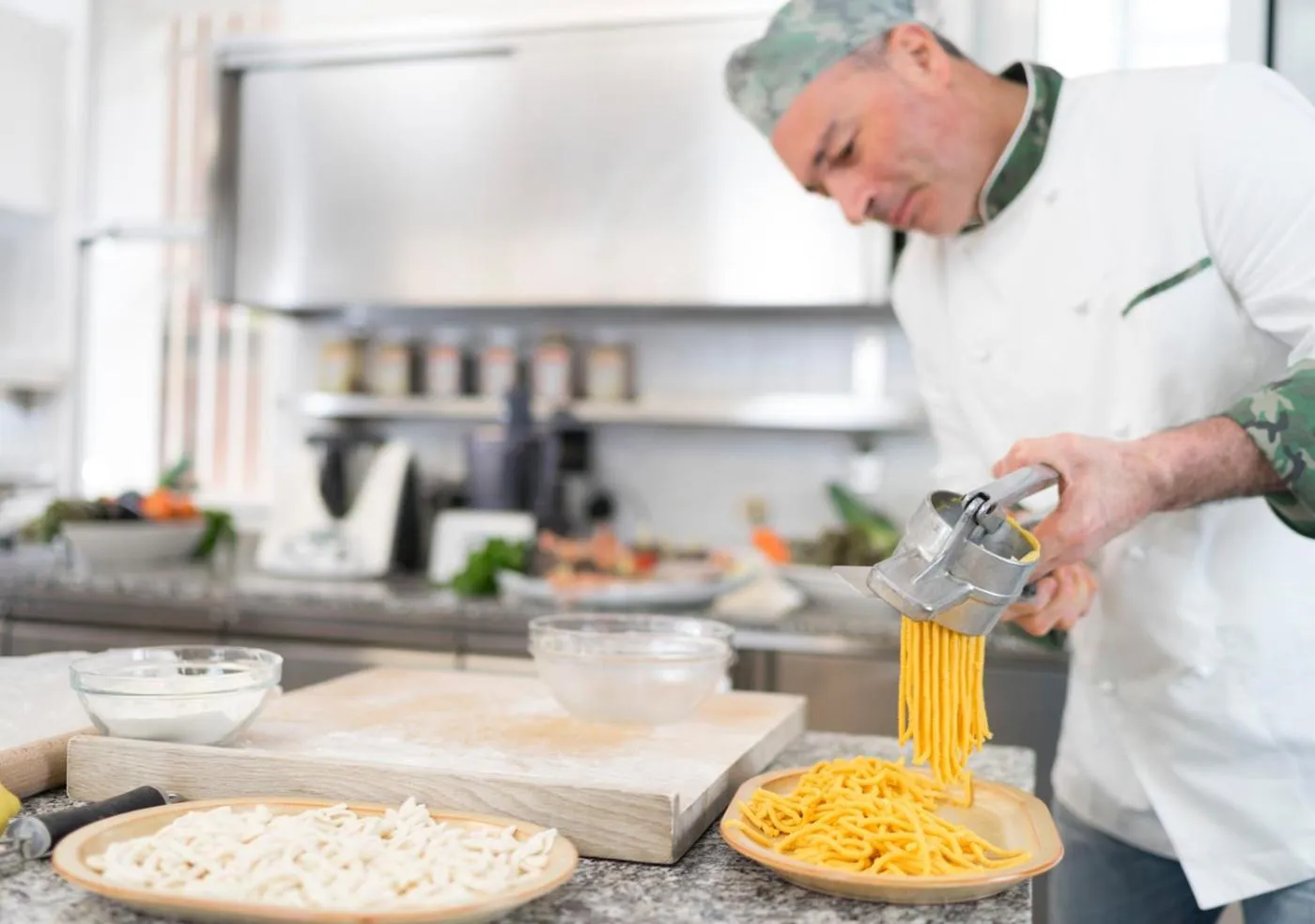 Restaurant/places to eat in Hotel Riviera