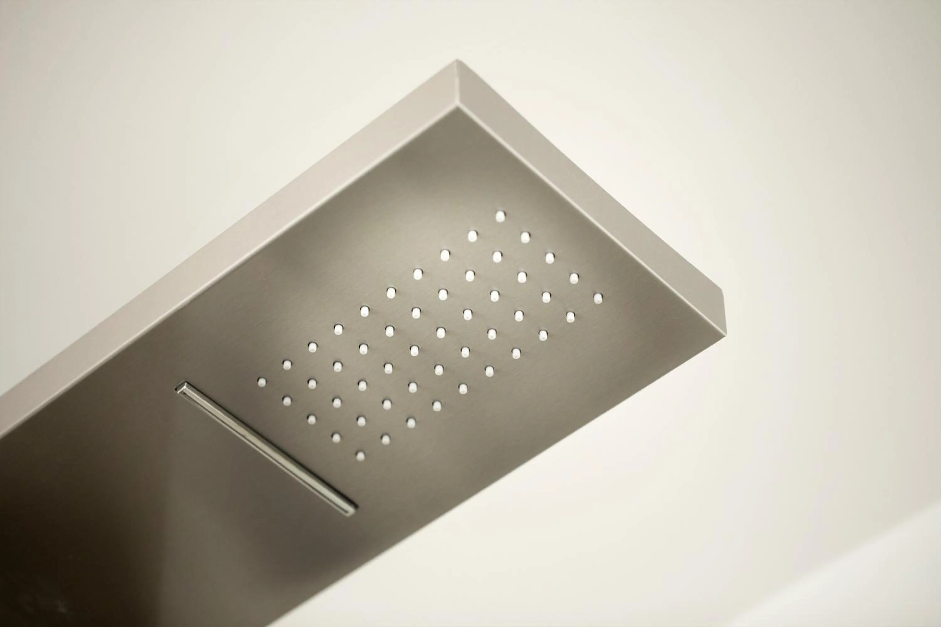 Shower in Hotel Riviera