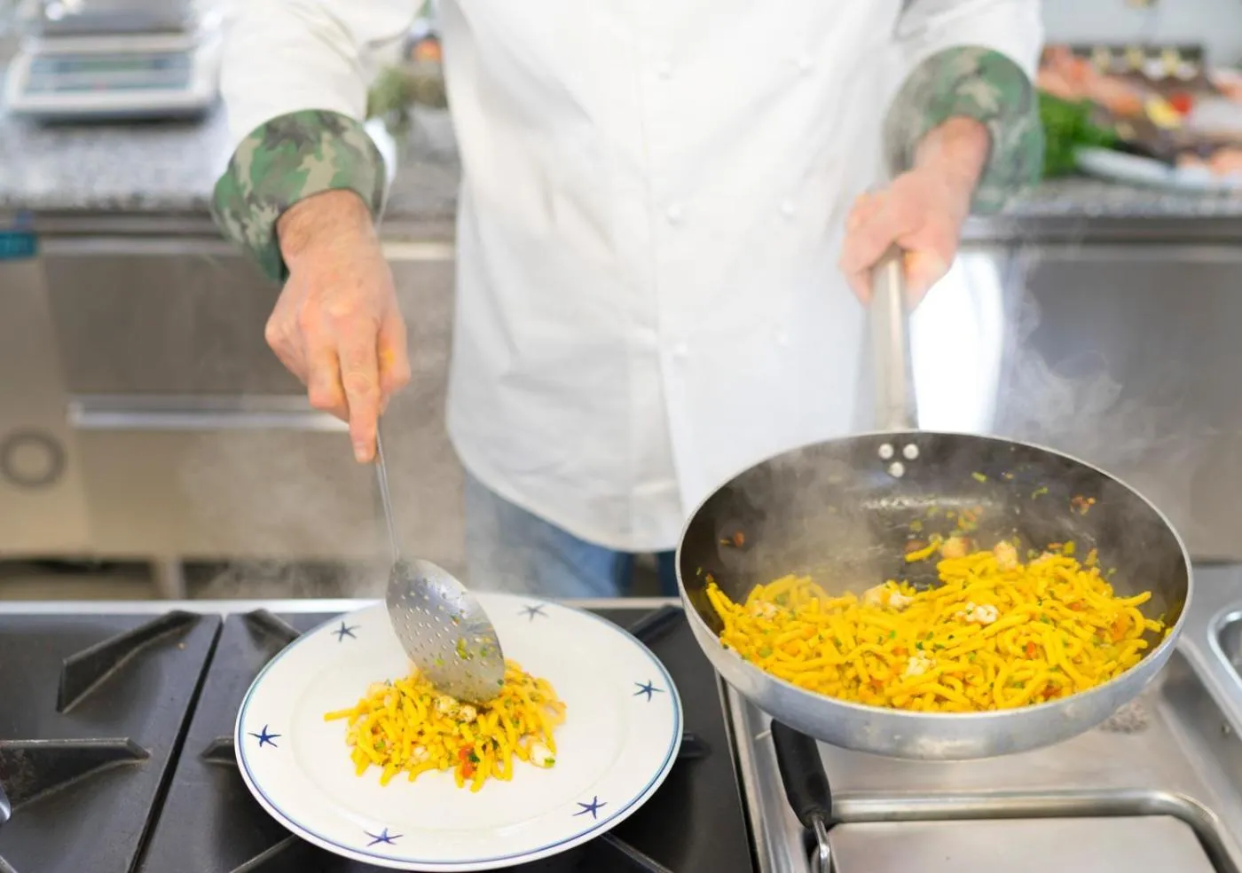 Restaurant/places to eat in Hotel Riviera