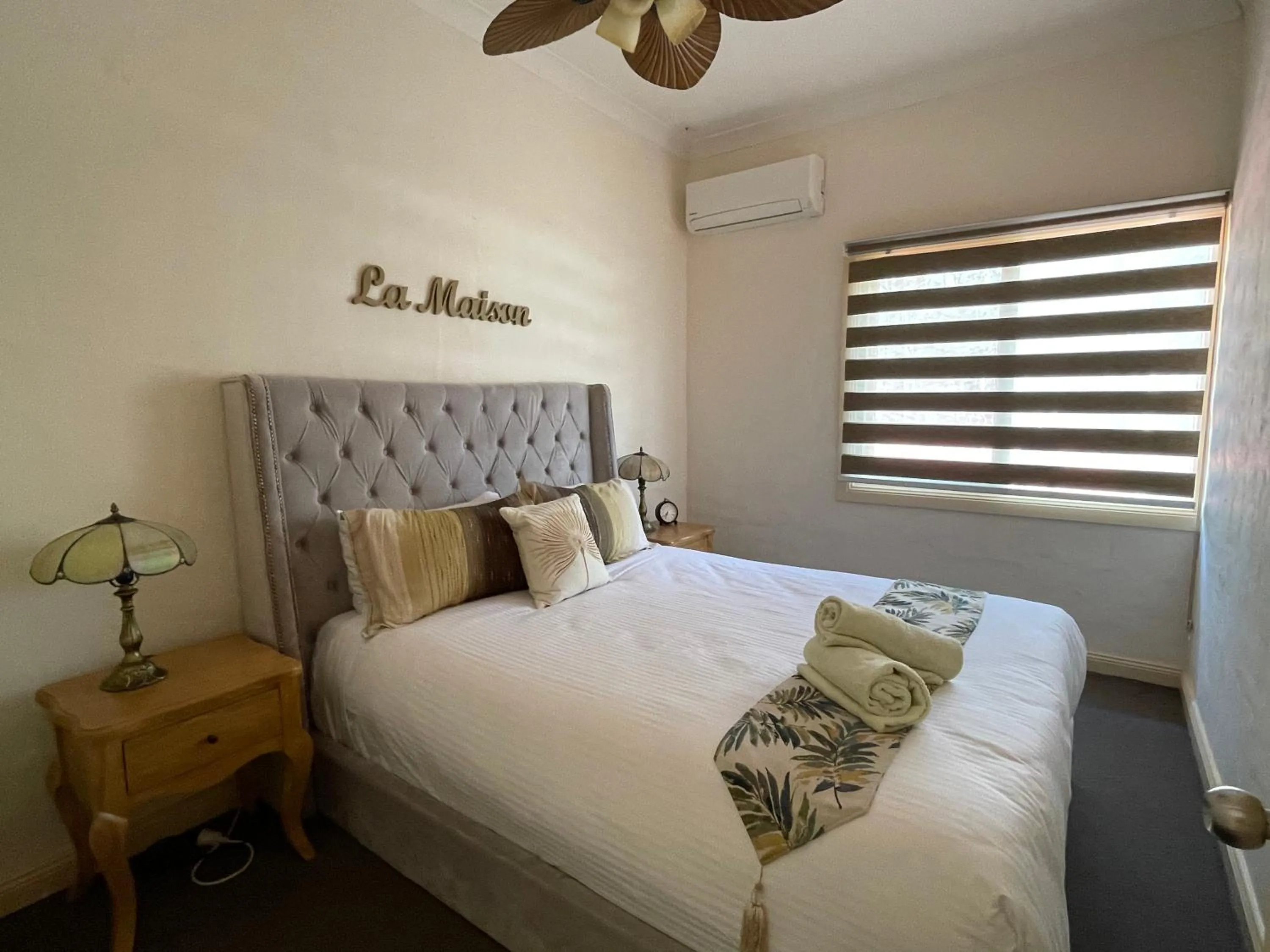 Bed in Villa Provence Estate