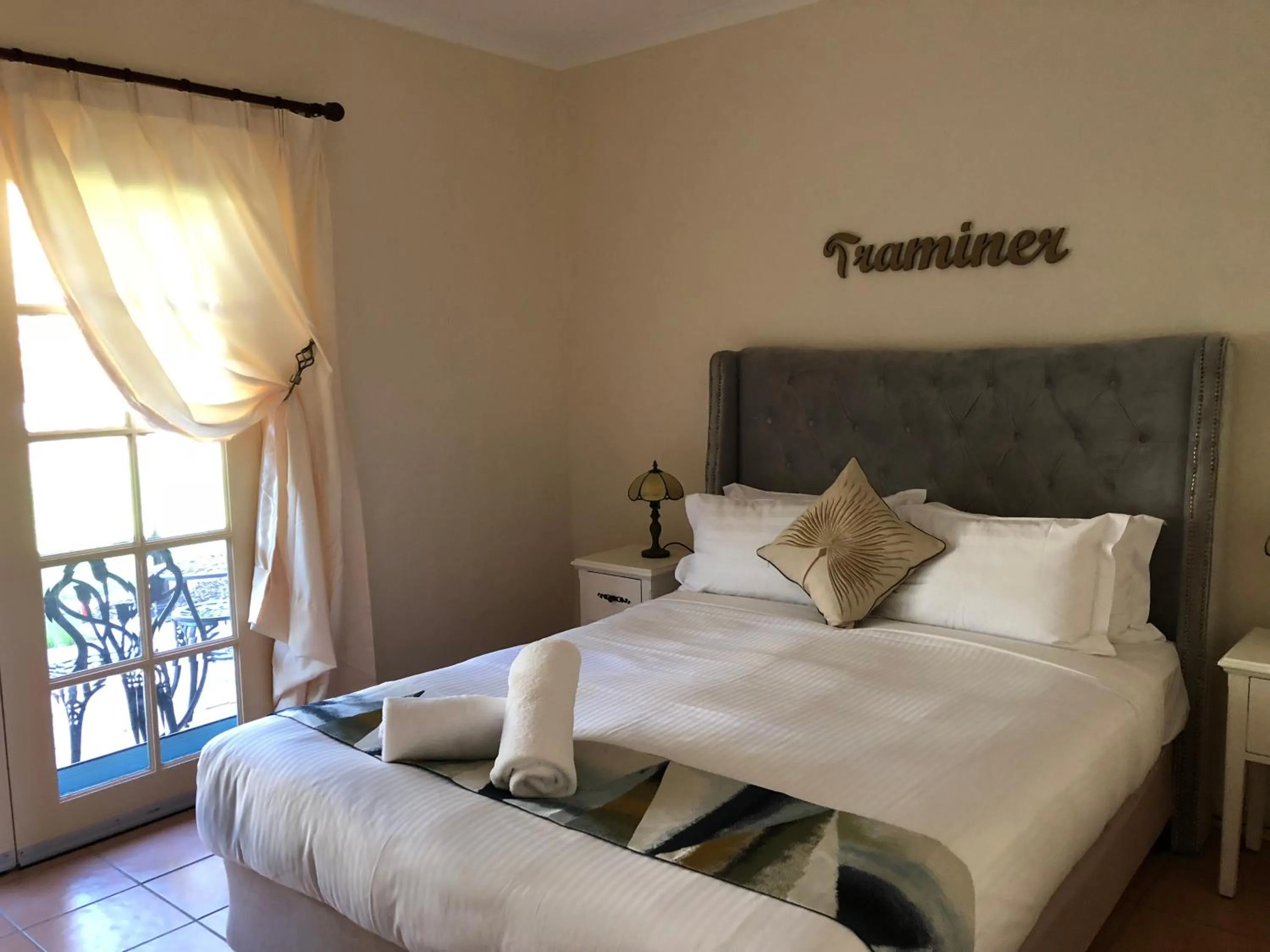 Bed in Villa Provence Estate