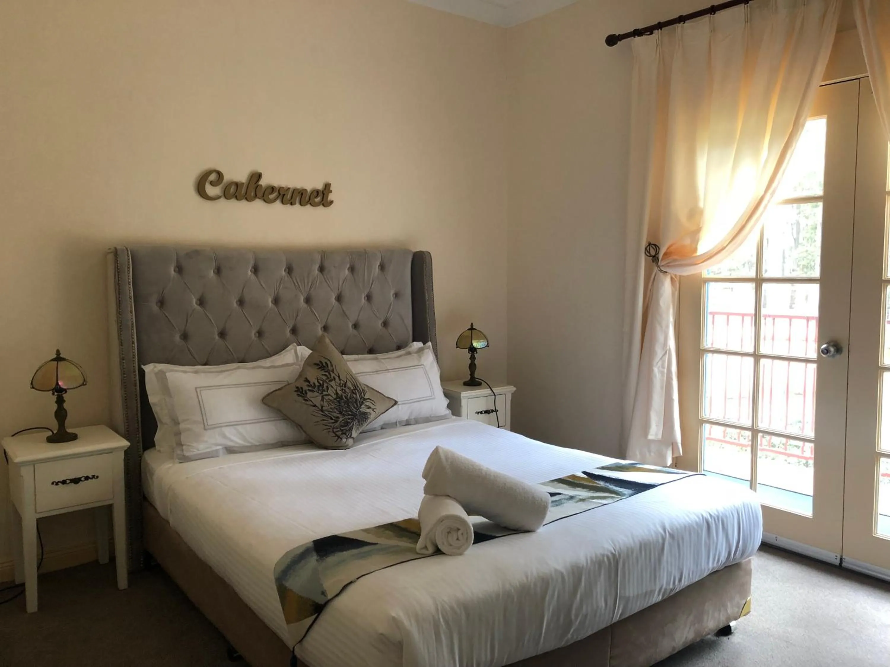 Bed in Villa Provence Estate