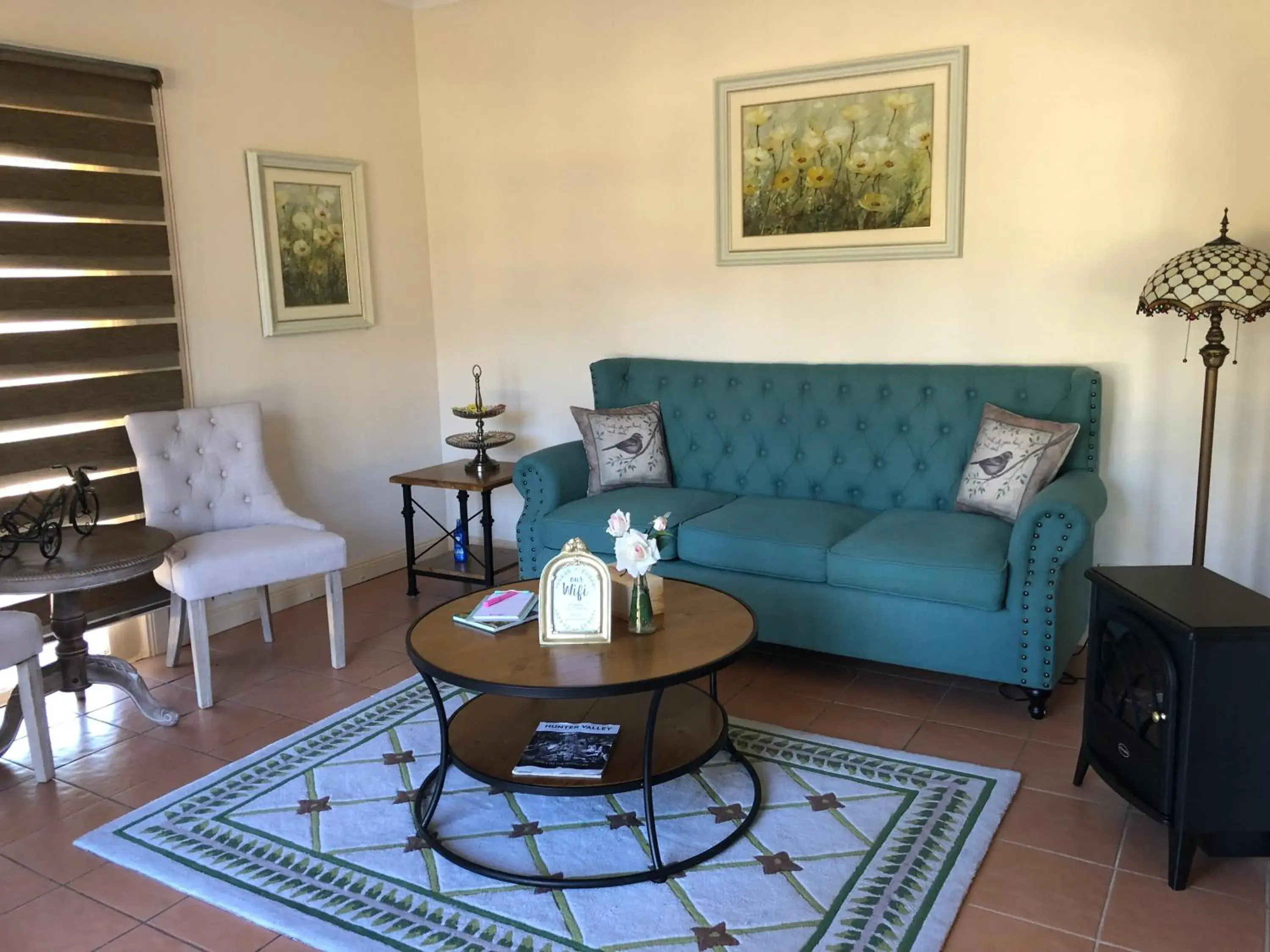 Queen Suite with Pool View in Villa Provence Estate Queen Suite with Pool View in Villa Provence Estate